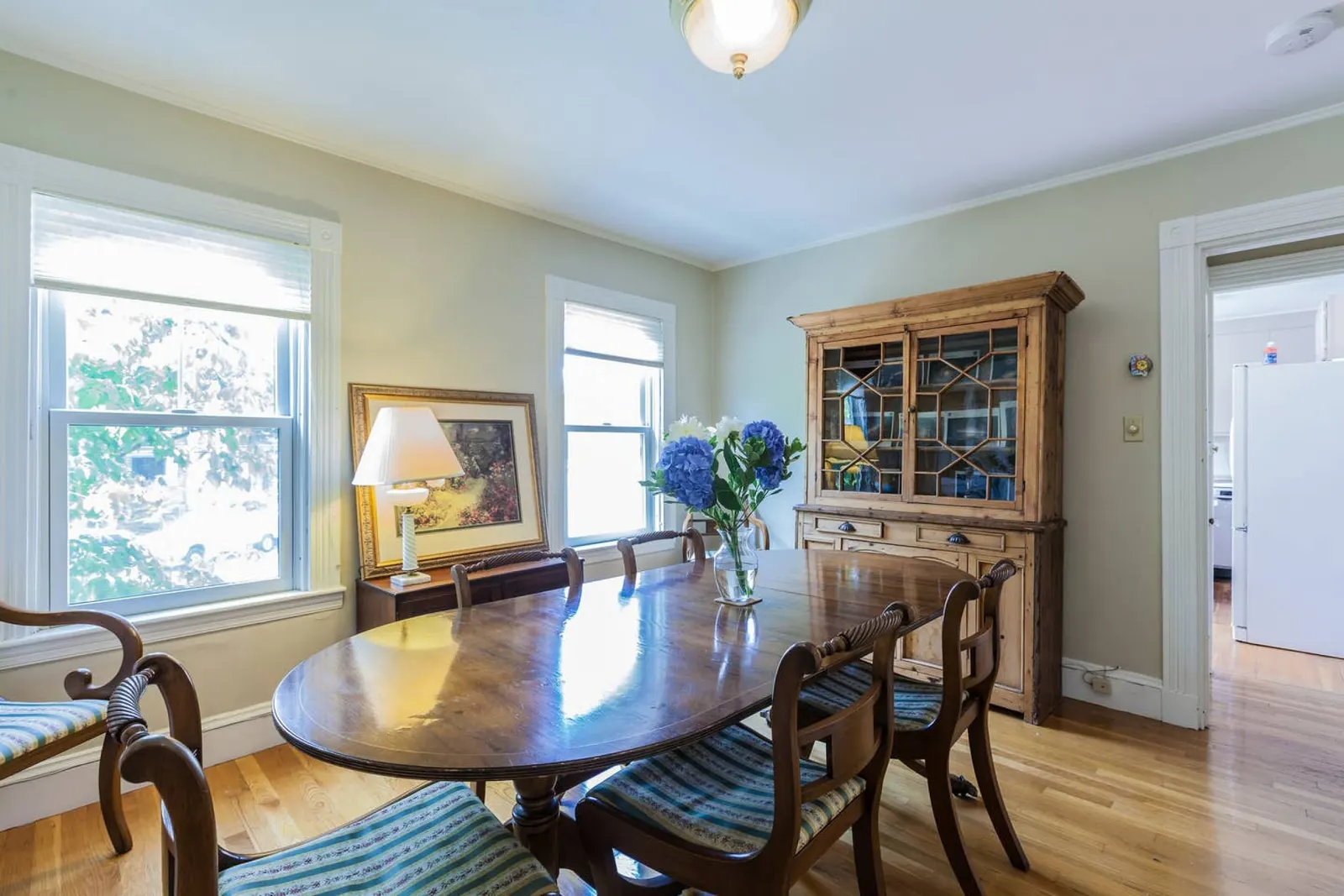 Charming Harvard Victorian — photo 2