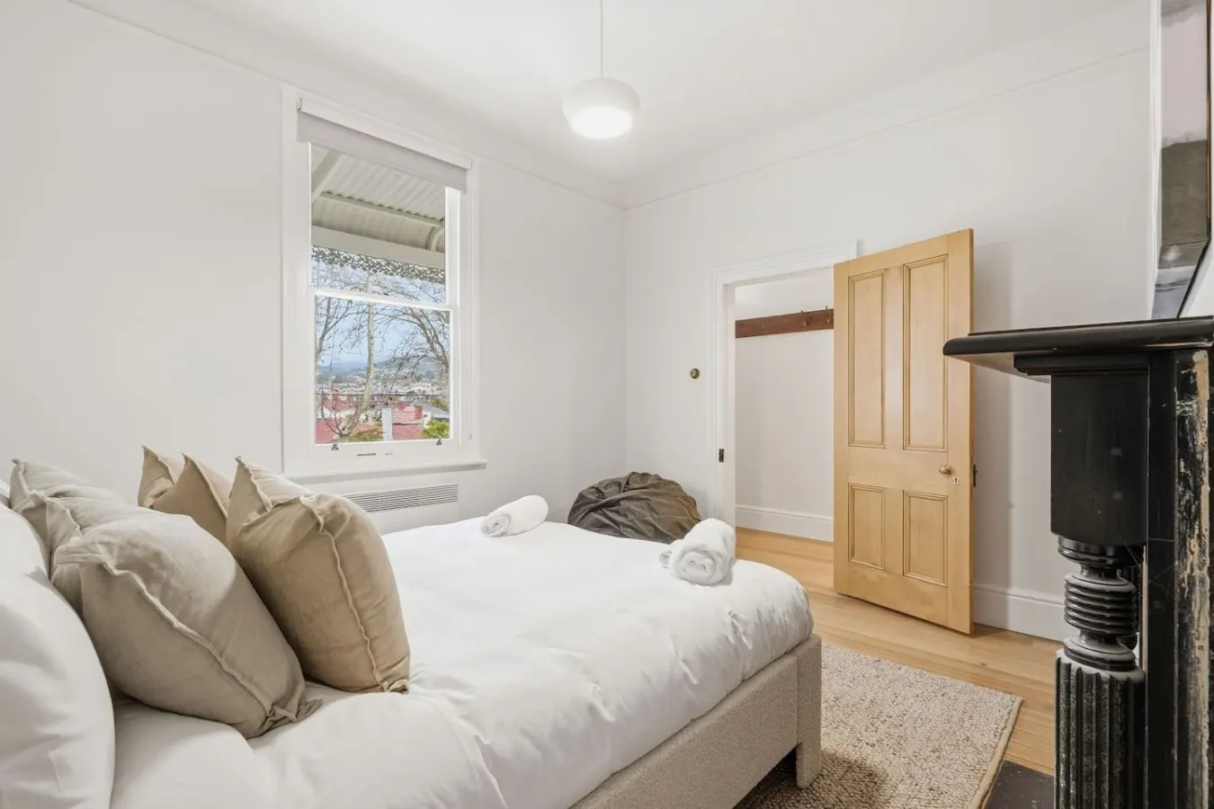 Sandy Bay Style Close to CBD 12