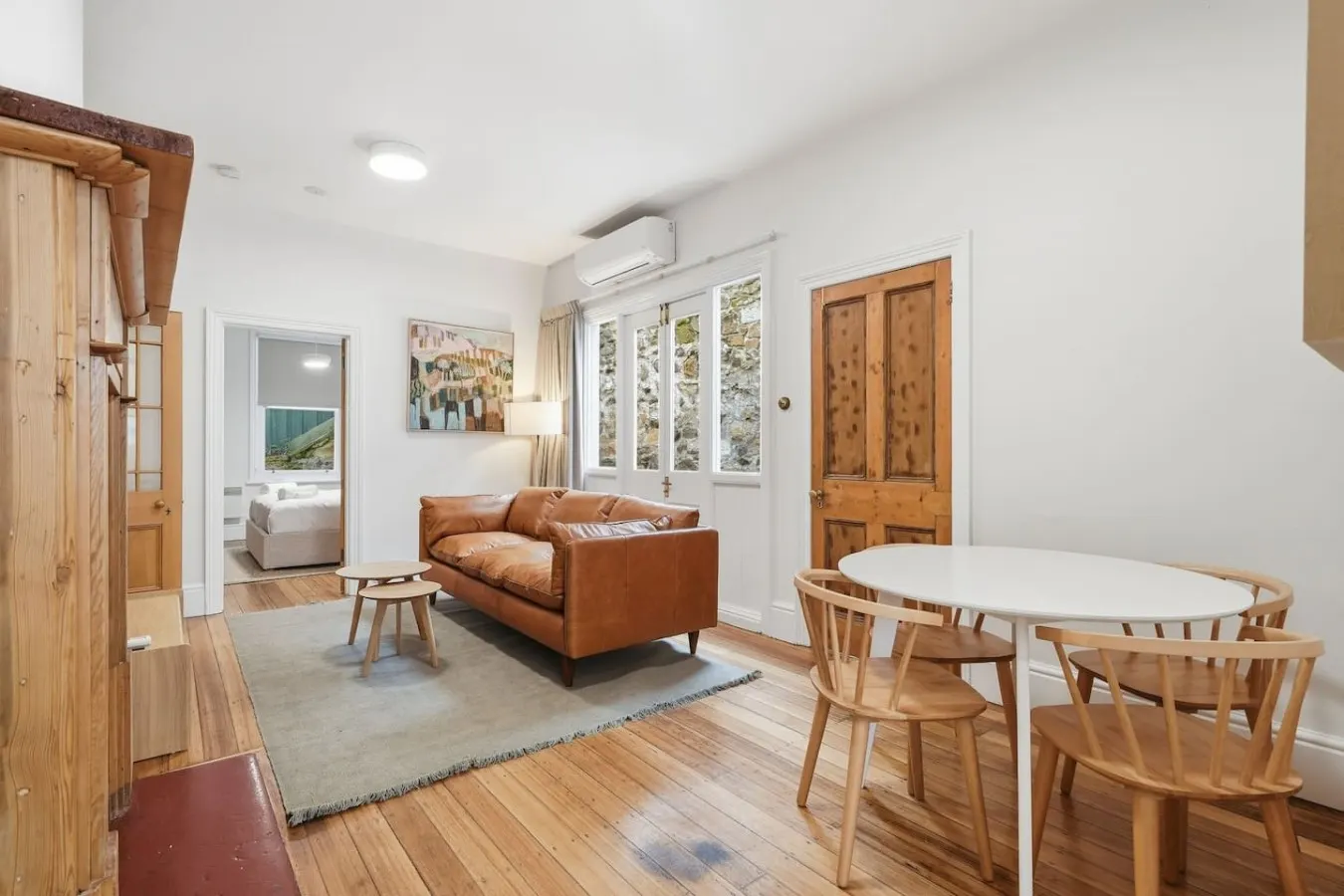 Sandy Bay Style Close to CBD 7