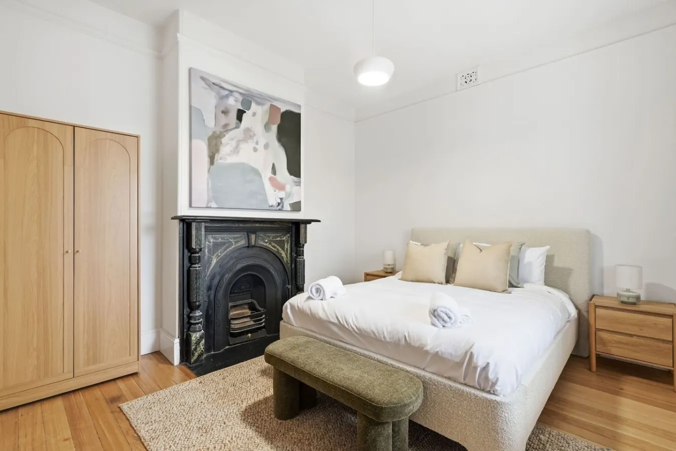 Sandy Bay Style Close to CBD 8