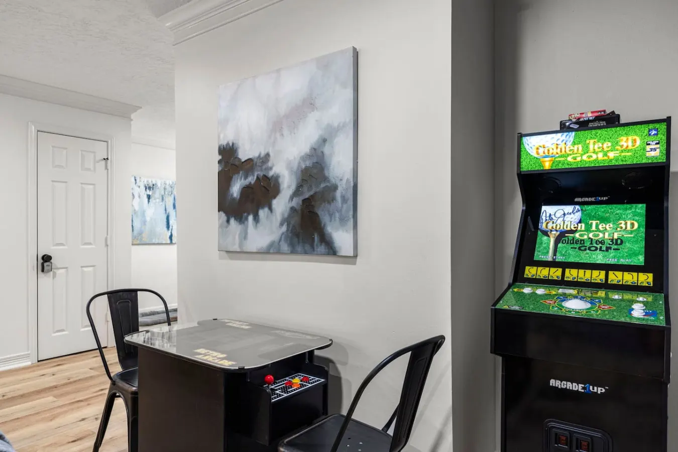 Two Connected Townhomes for 19 Group Stays, Walk to Dining, Montrose 7