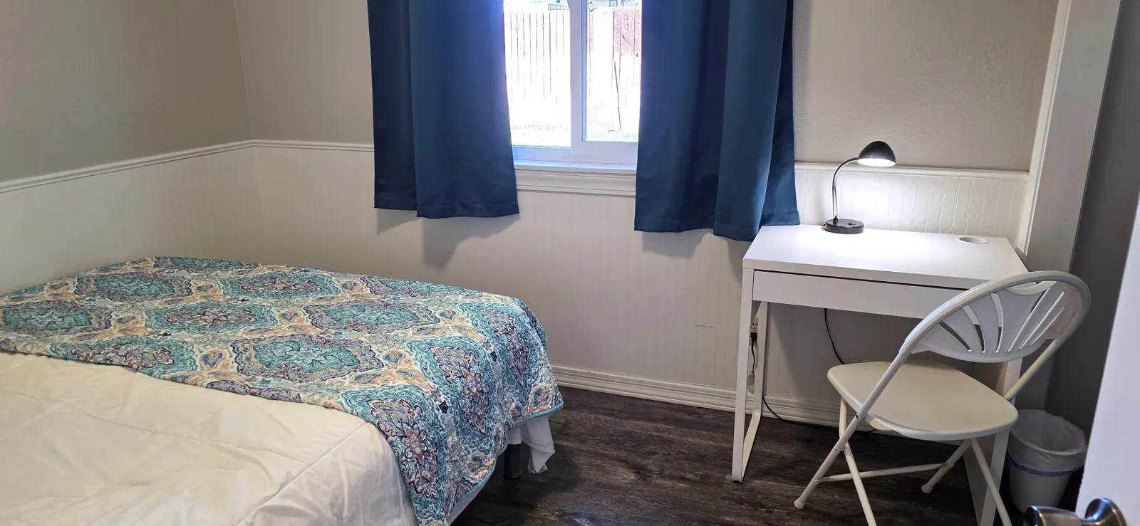 Grandy cozy King and Queen rooms 16