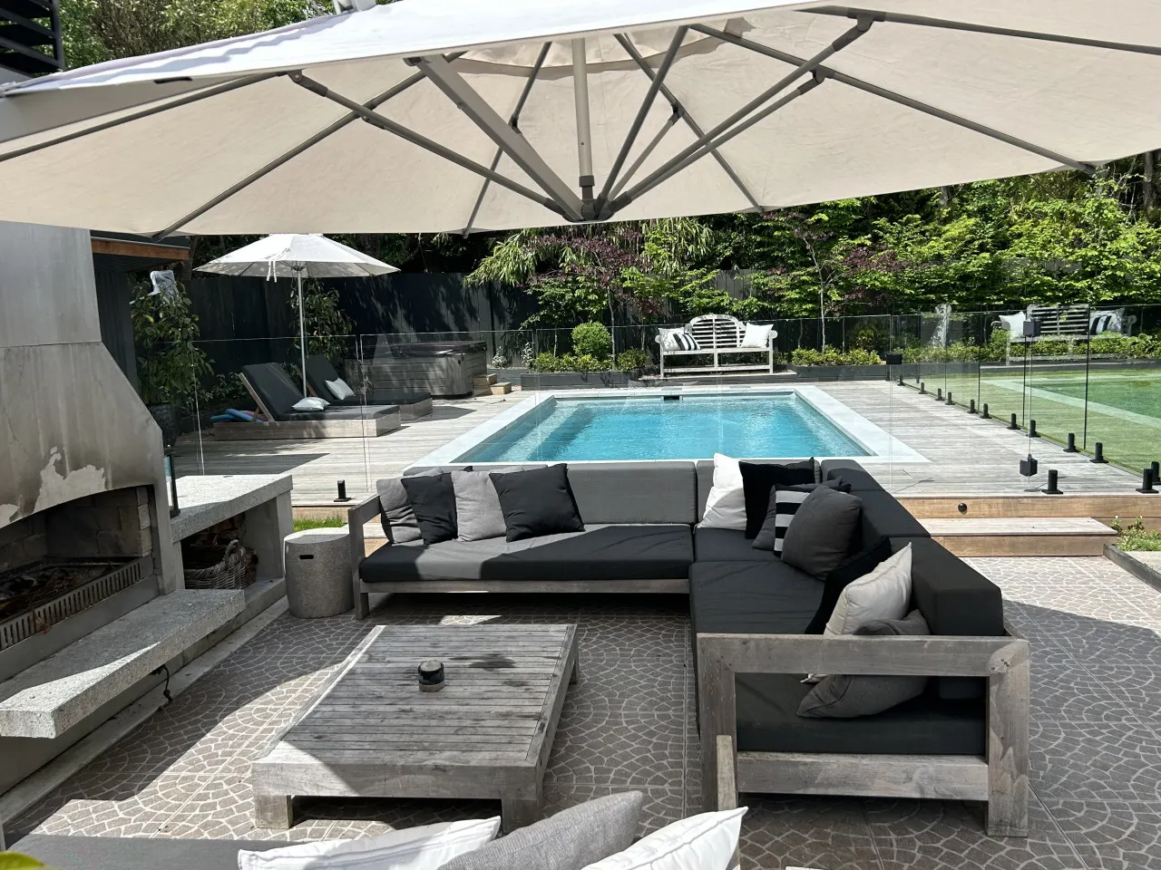 Ultimate 5-Star Getaway - Perfect for Any Season 1