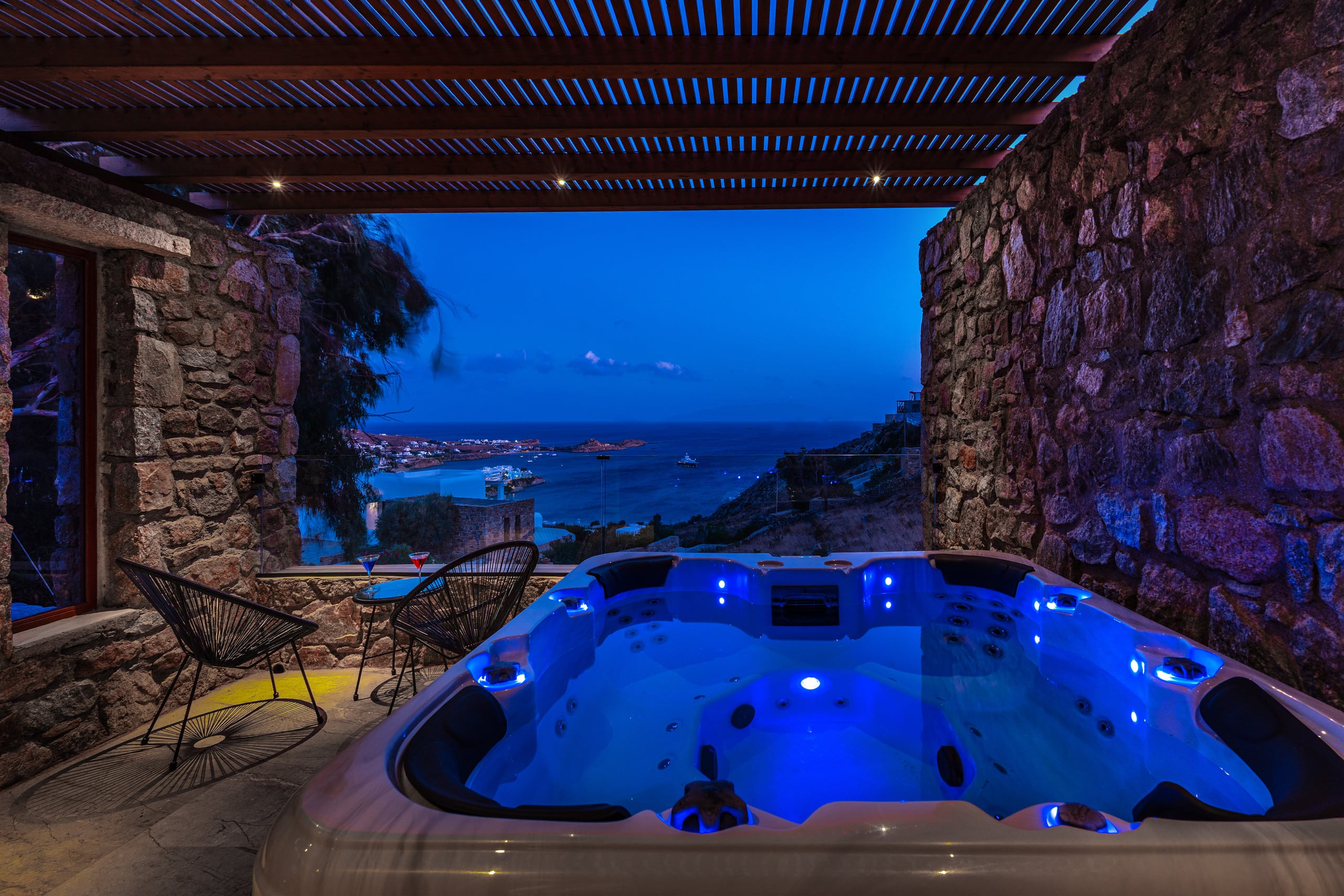 Elit Villa Psarou | Heated Pool & Jacuzzi — photo 3