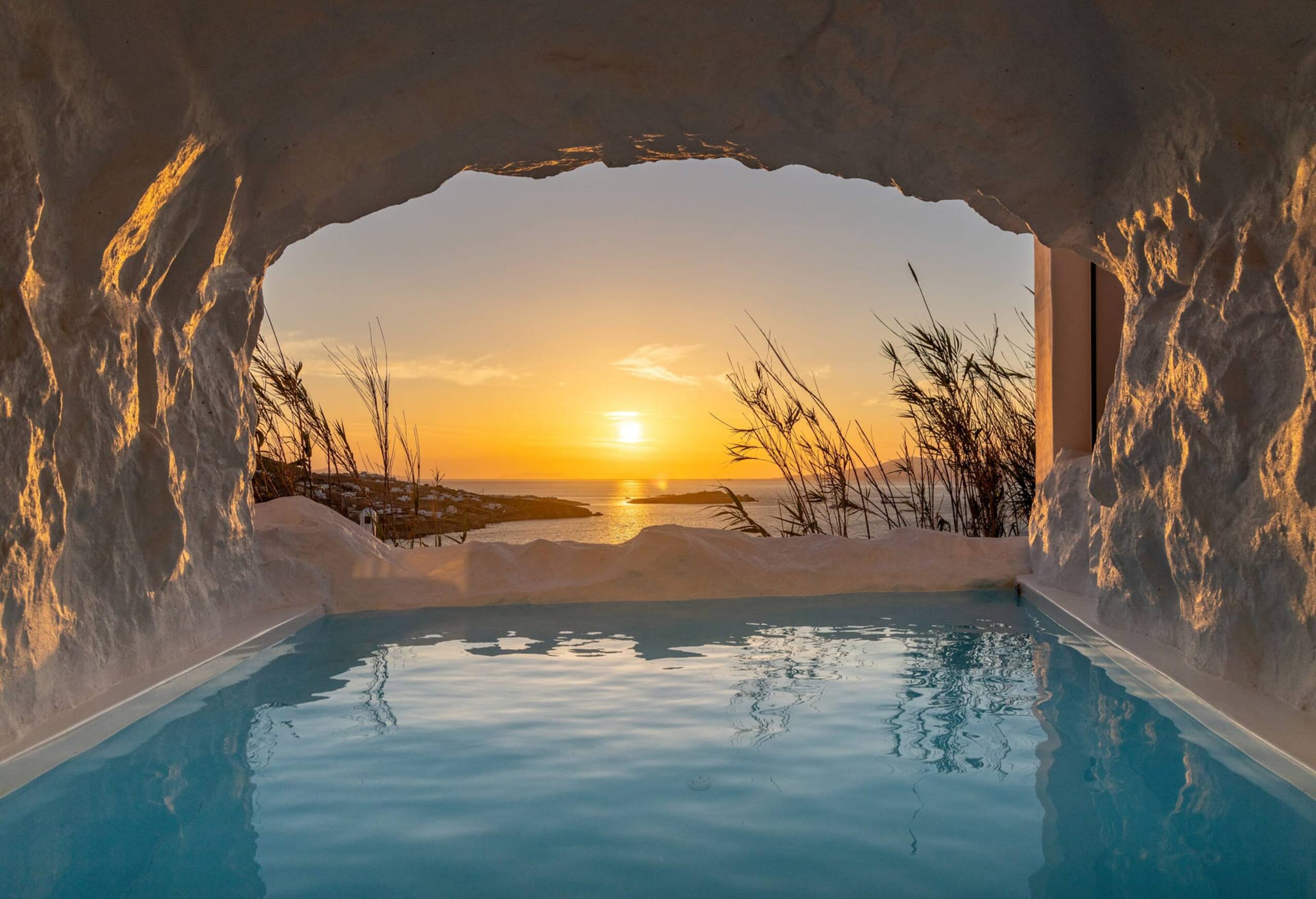 Mykonos Town Black Villa with Cave Heated Pool — photo 2