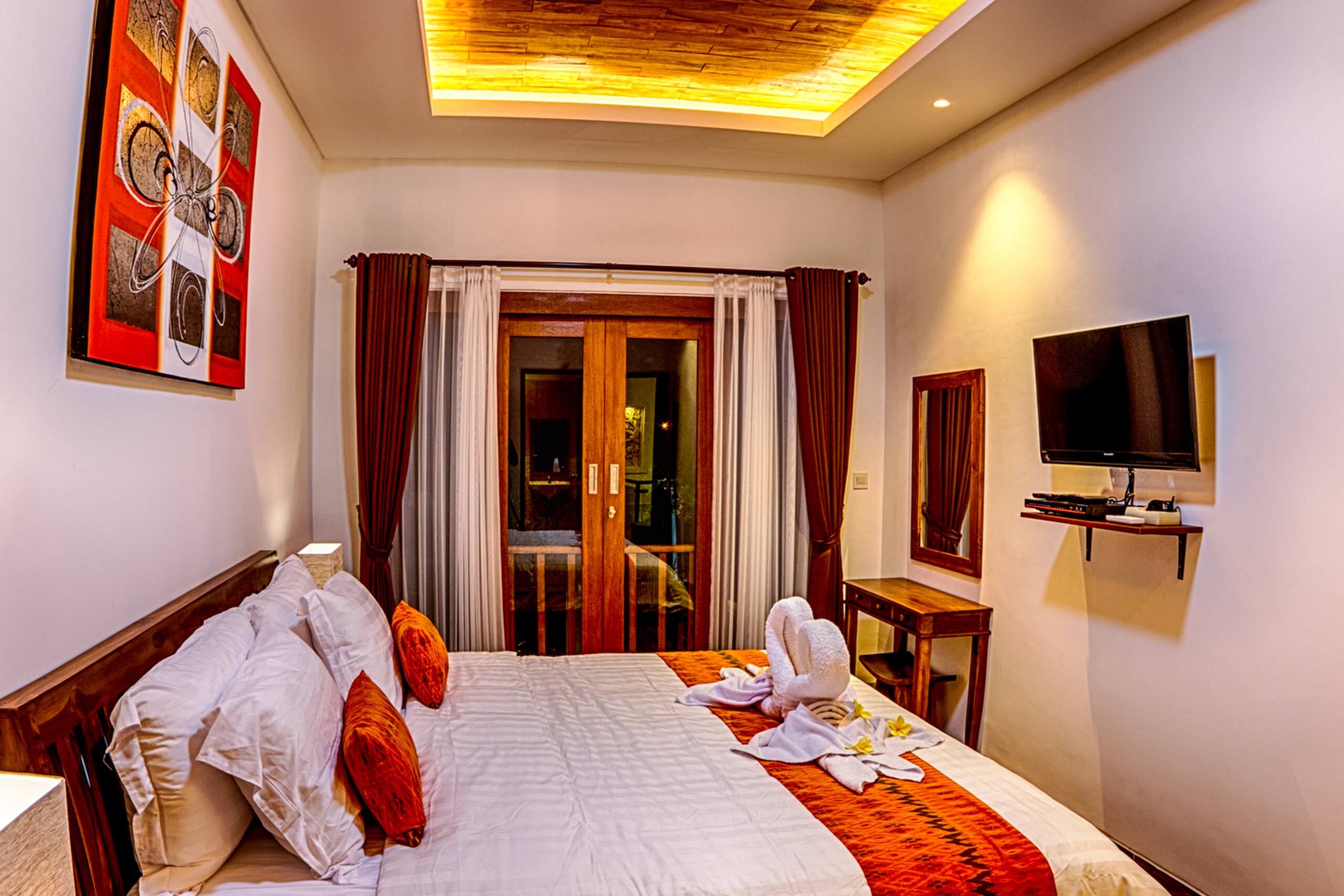 Villa Caitlyn Seminyak - Modern 3BR Villa w/ Pool! 16