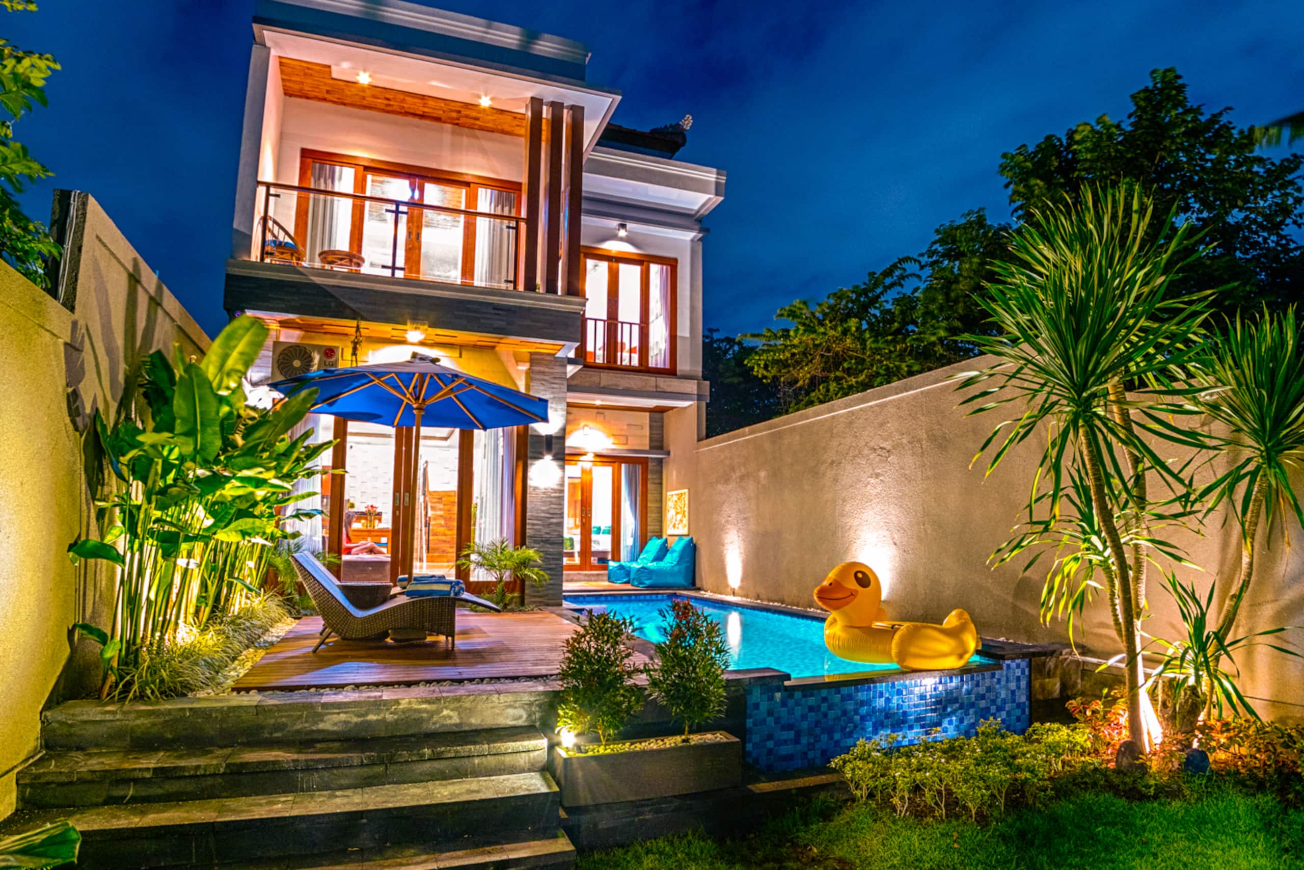 Villa Caitlyn Seminyak - Modern 3BR Villa w/ Pool!