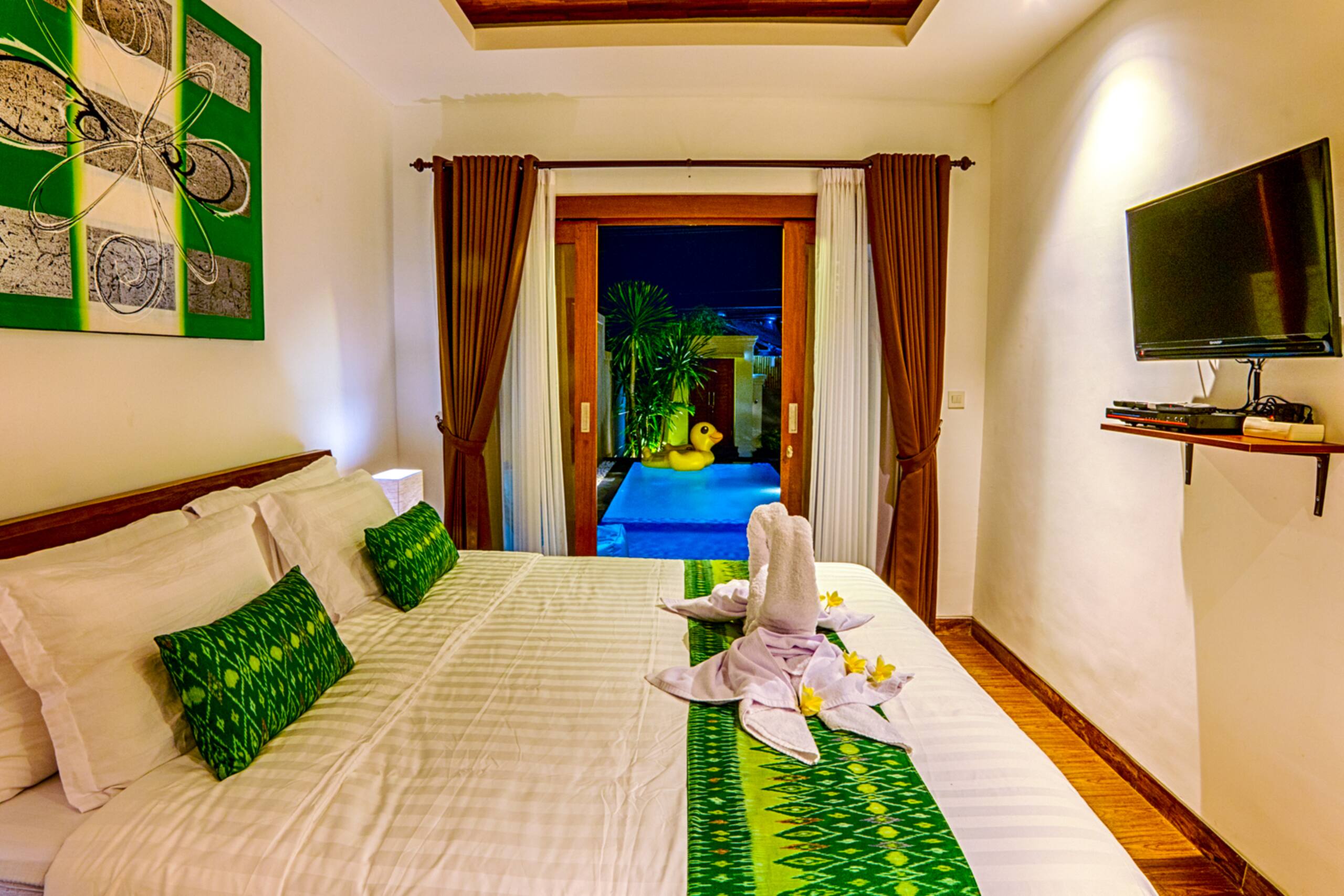 Villa Caitlyn Seminyak - Modern 3BR Villa w/ Pool! — photo 2