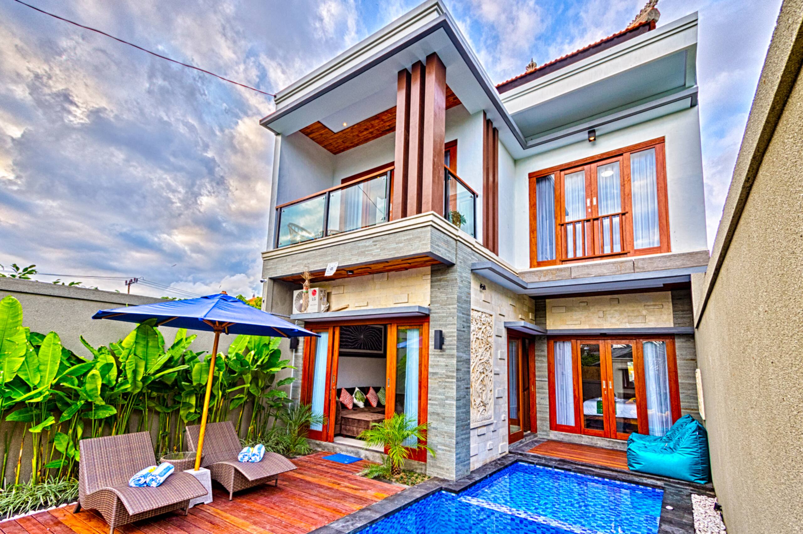 Villa Caitlyn Seminyak - Modern 3BR Villa w/ Pool! 7