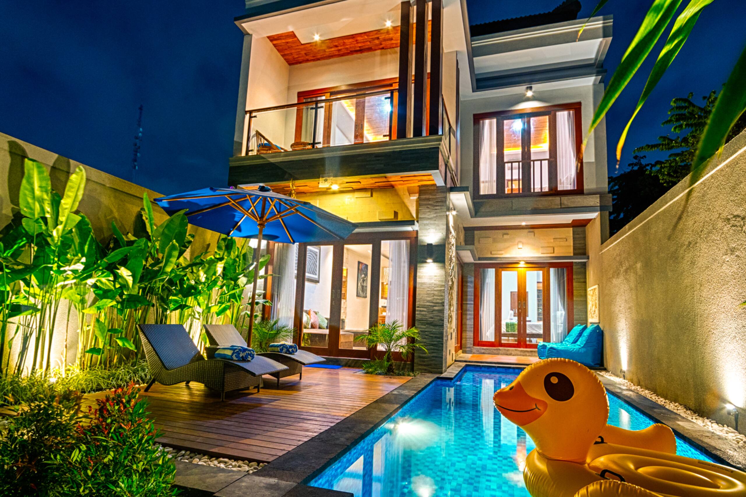 Villa Caitlyn Seminyak - Modern 3BR Villa w/ Pool! 14