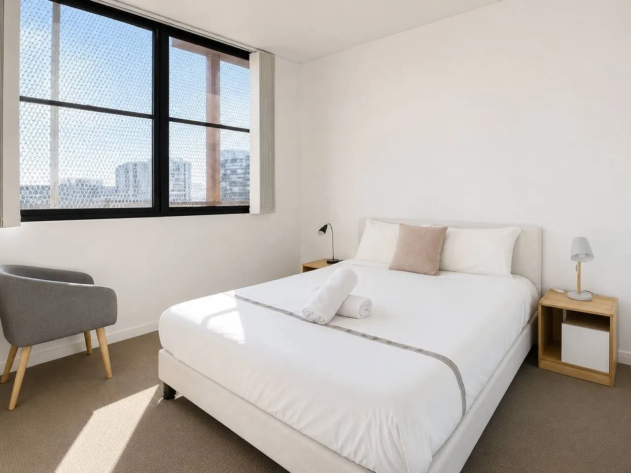 Contemporary 2BR Apartment in Rosebery