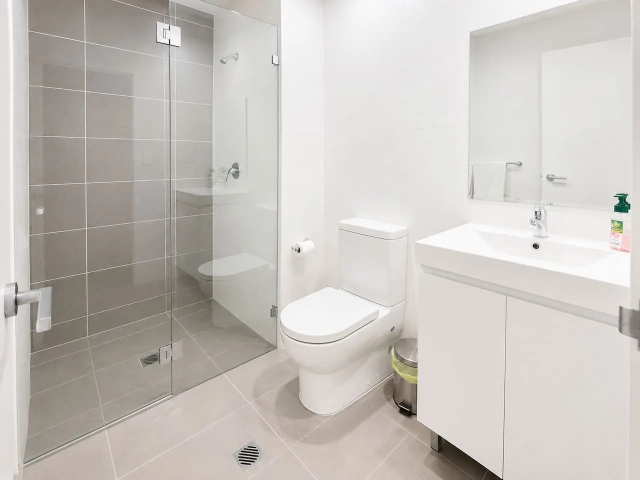 Contemporary 2BR Apartment in Rosebery 6