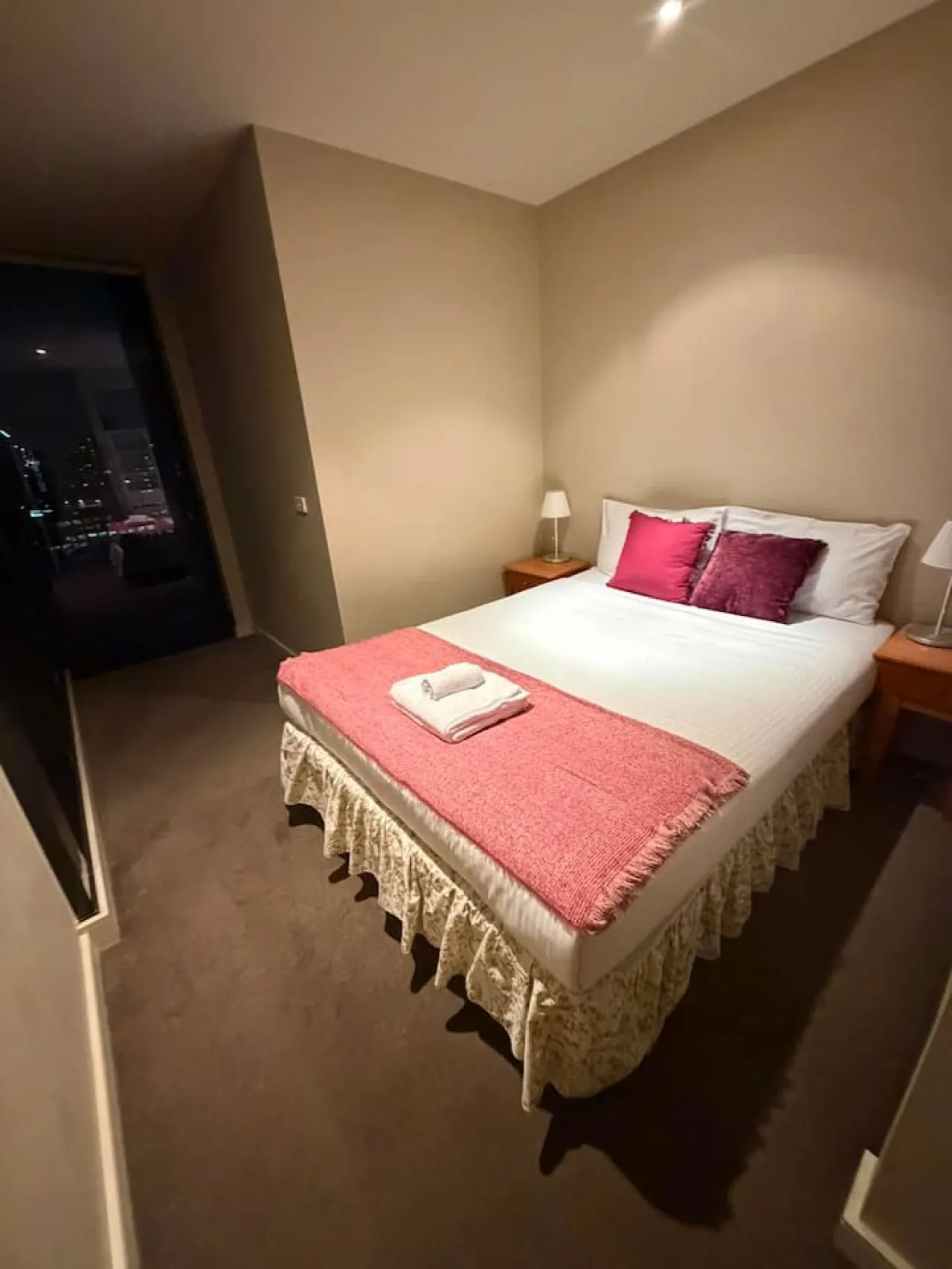 City central park 3 bedroom(8 guests) 2 carpark 14