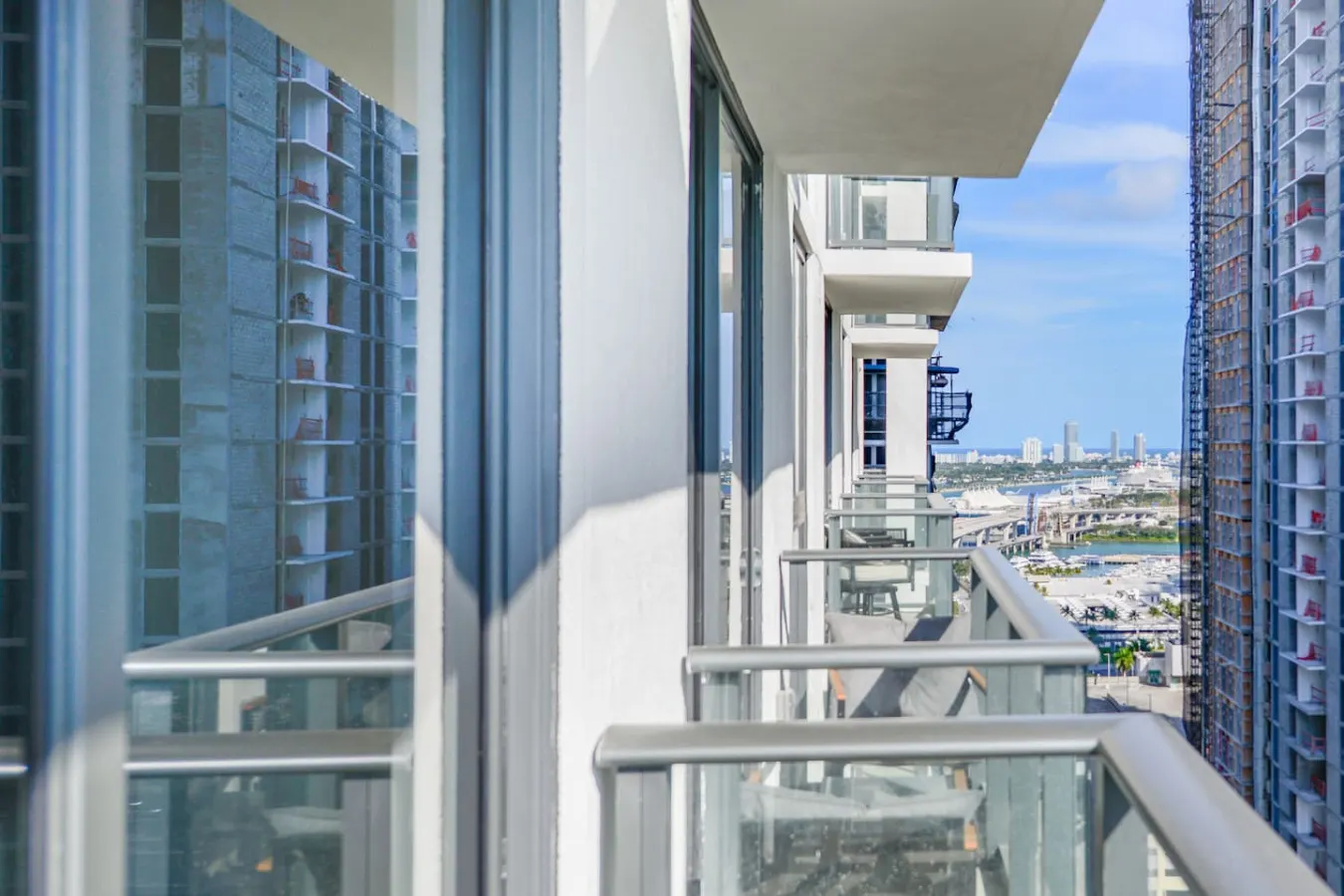 Crosby Miami luxury 1BR & Sofa bed, downtown Miami 16