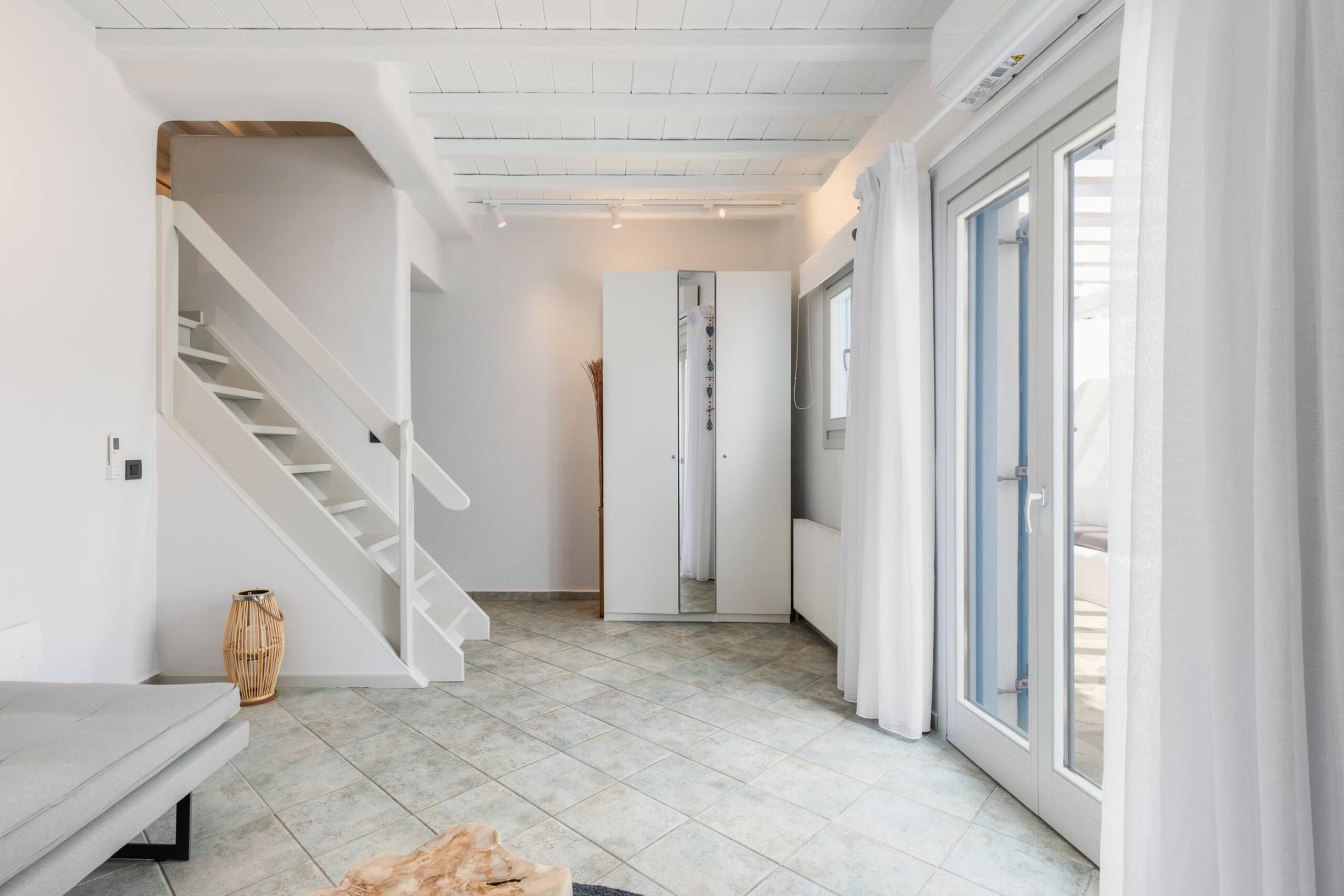 Dahlia Mykonean Suite 1 min. walk to Ornos  beach 8