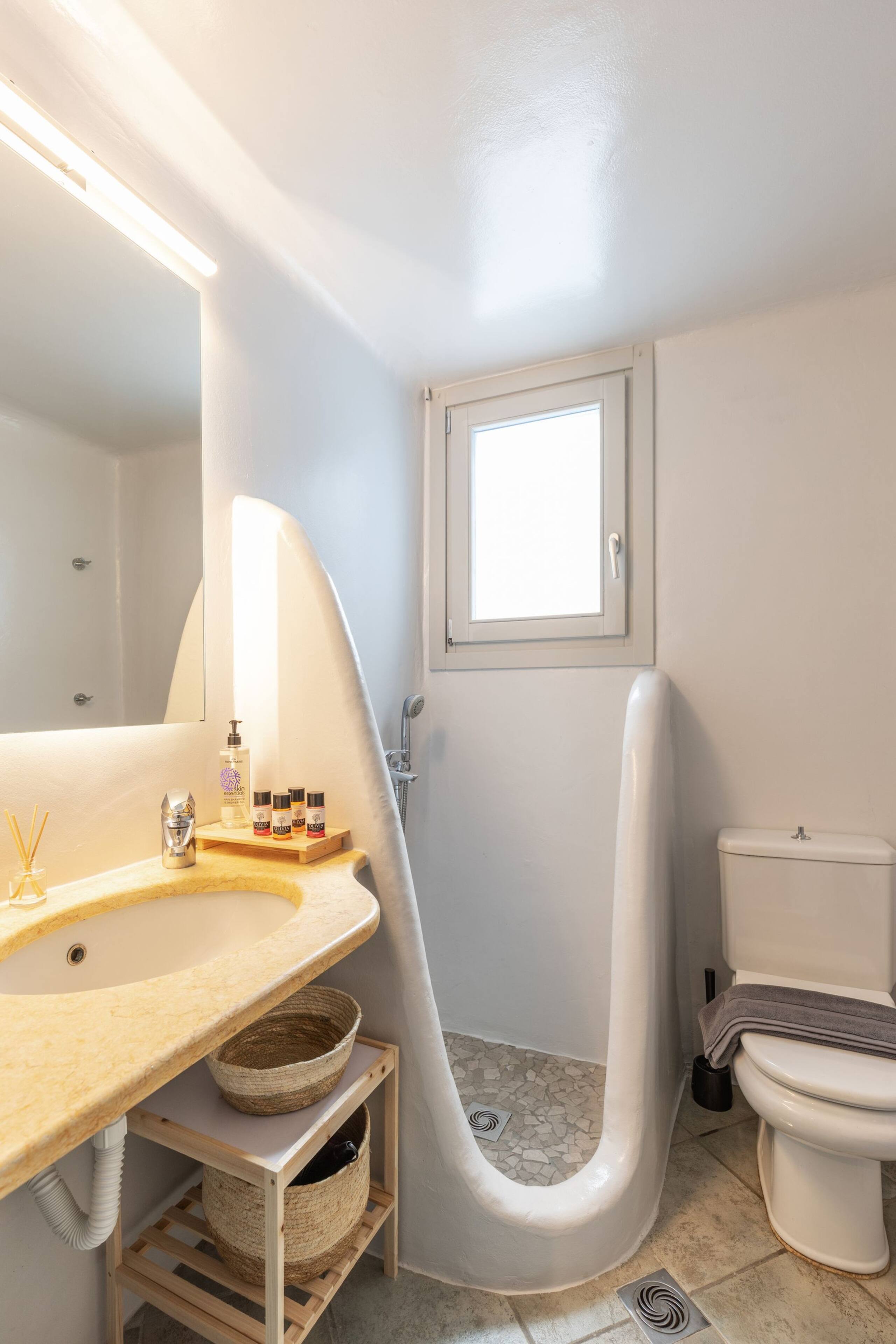 Dahlia Mykonean Suite 1 min. walk to Ornos  beach 16