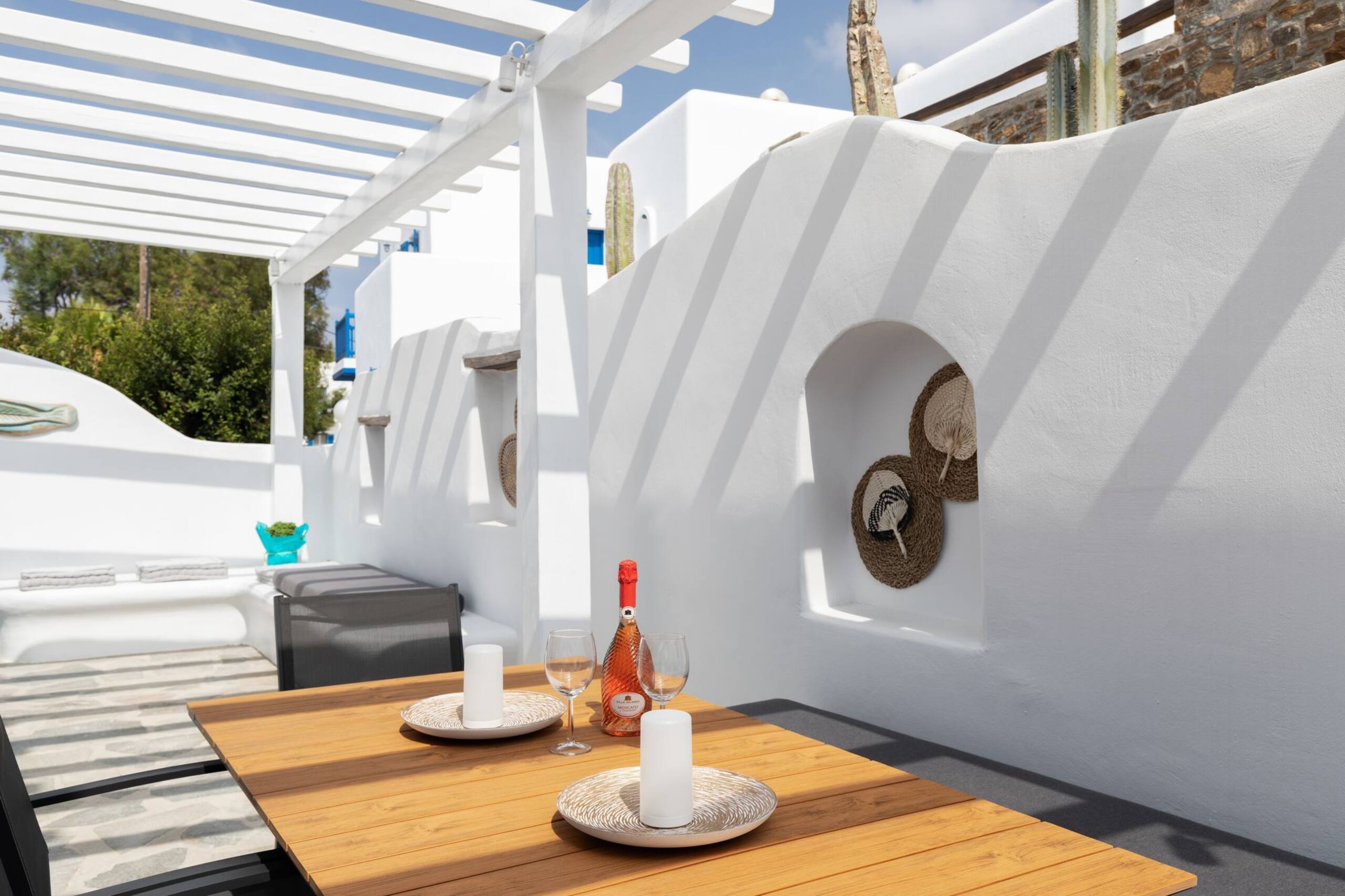 Dahlia Mykonean Suite 1 min. walk to Ornos  beach 19