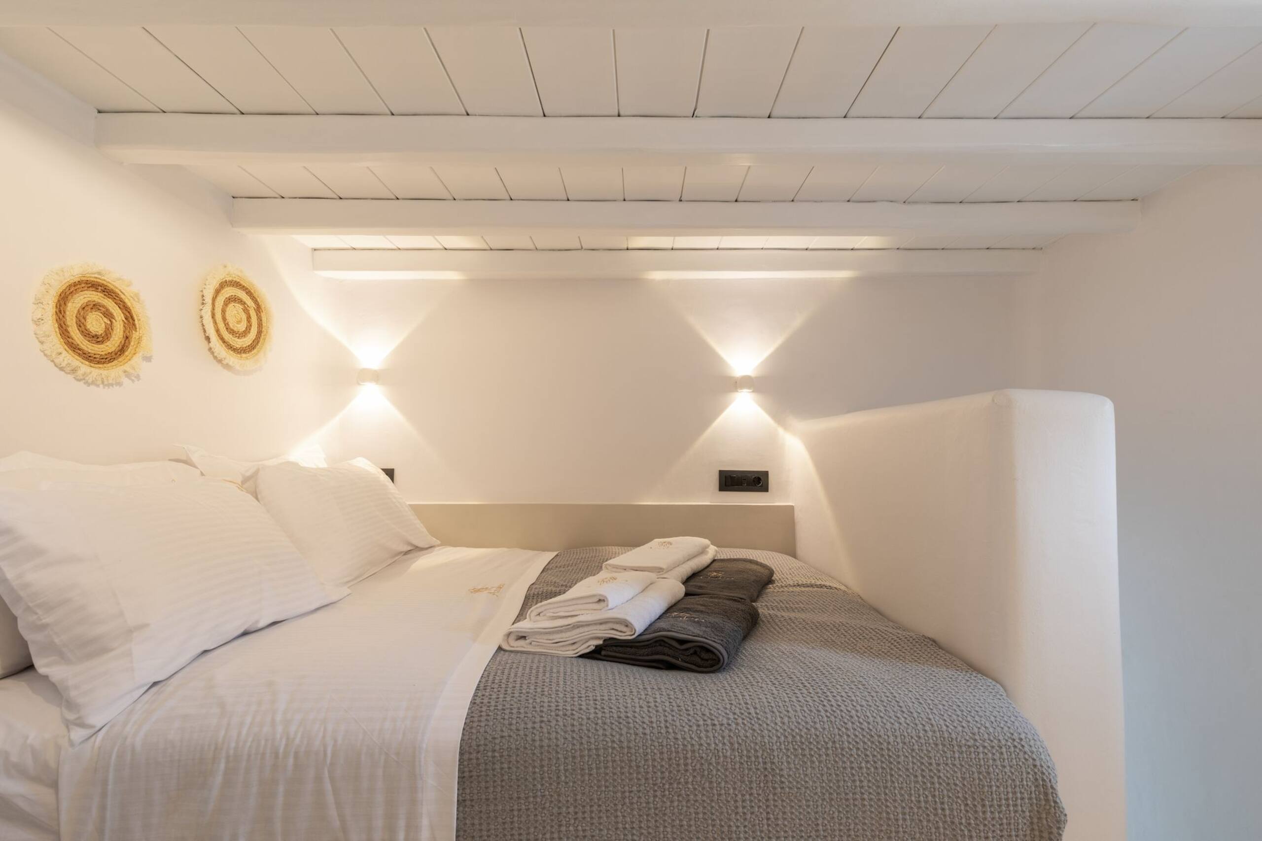 Dahlia Mykonean Suite 1 min. walk to Ornos  beach 14