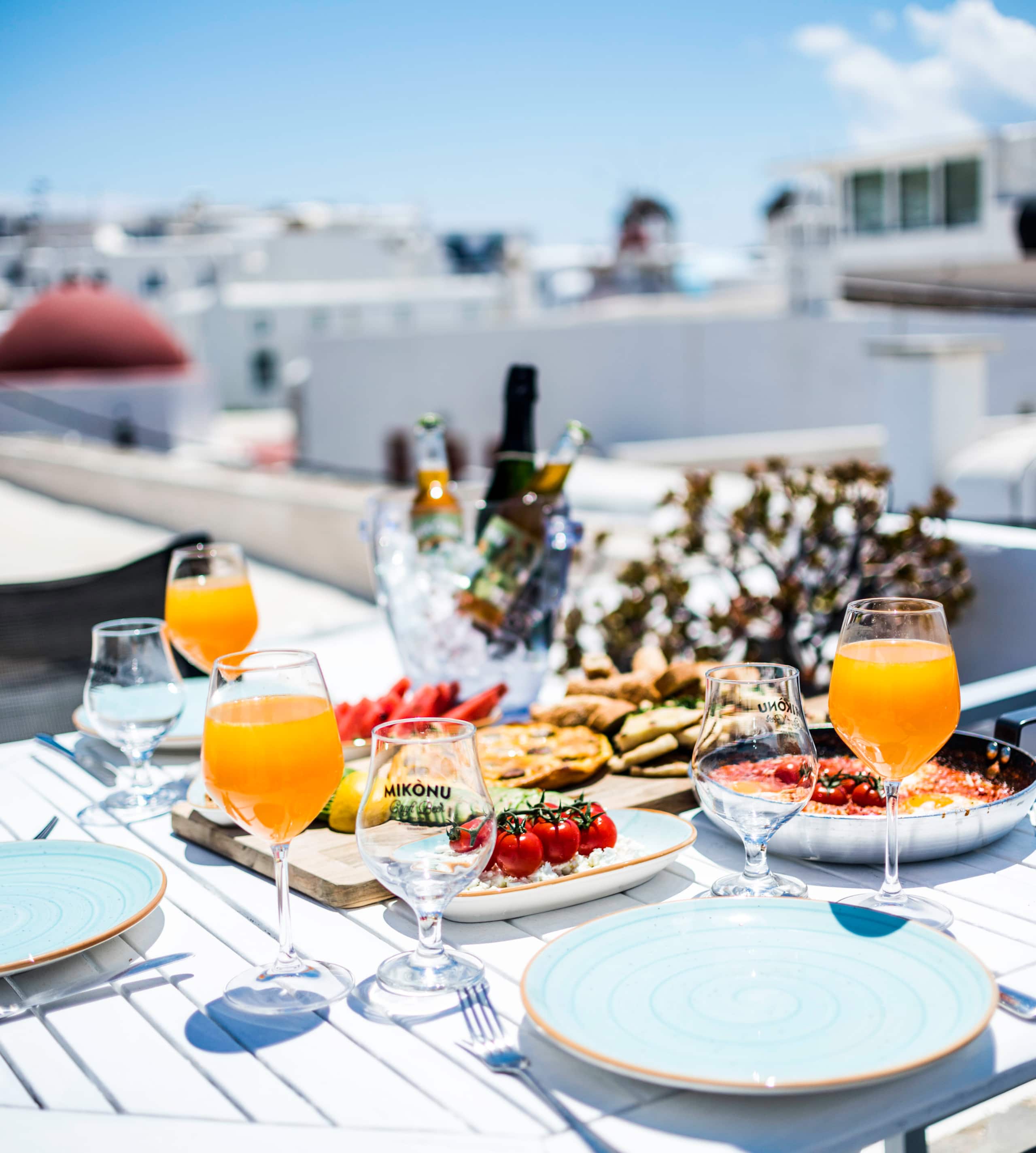 A secret in the h<3art of Mykonos 17