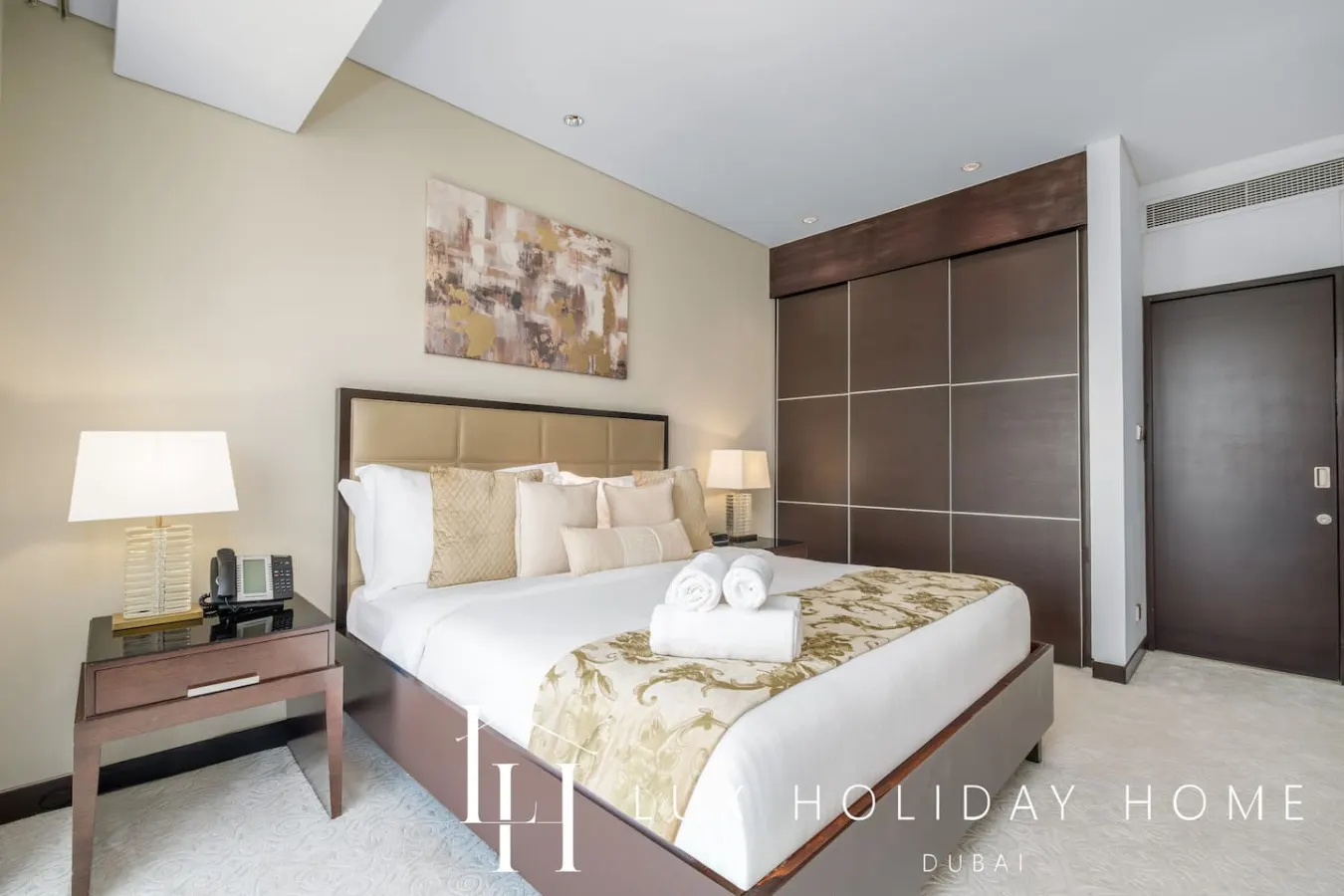 LUX The JW Marina Suite 4 12