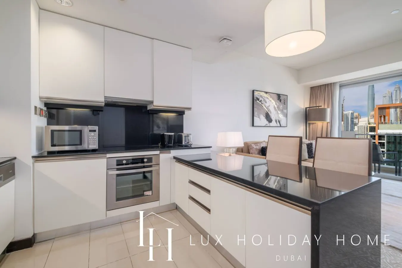 LUX The JW Marina Suite 4 16