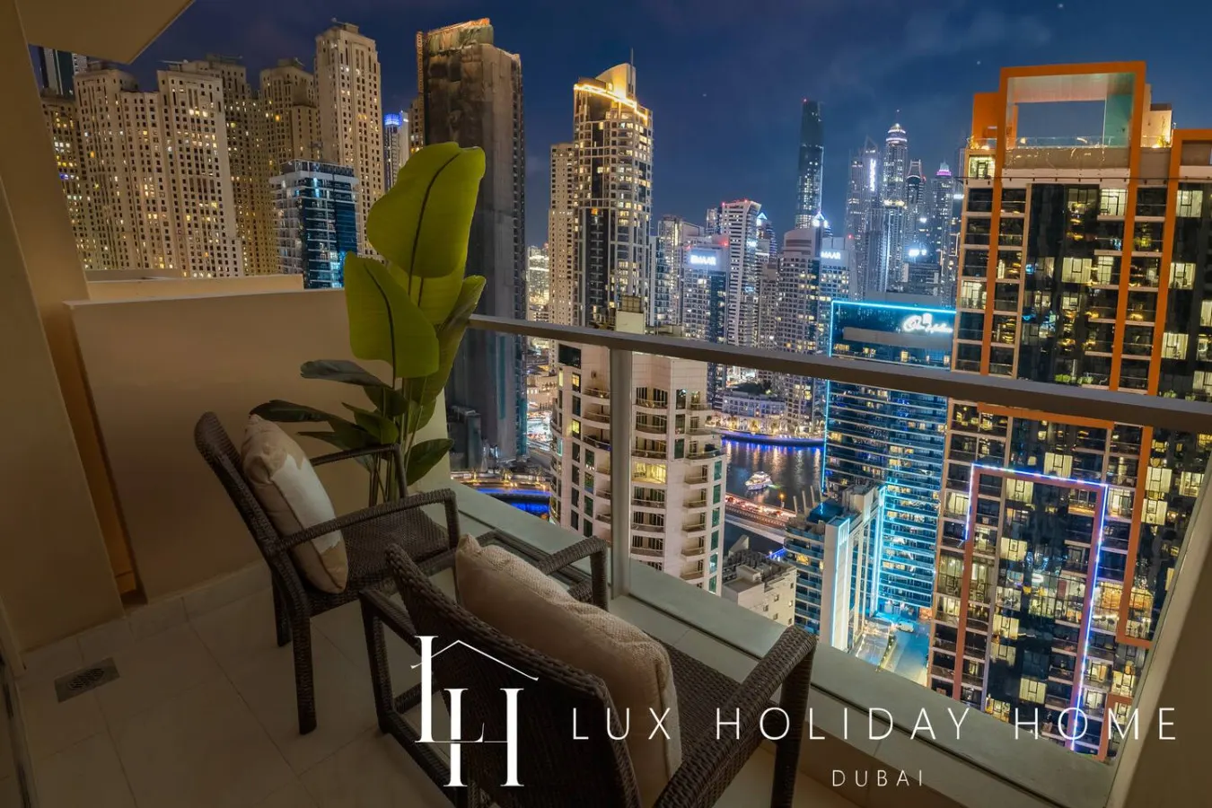 LUX | The JW Marina Suite 4 — photo 5