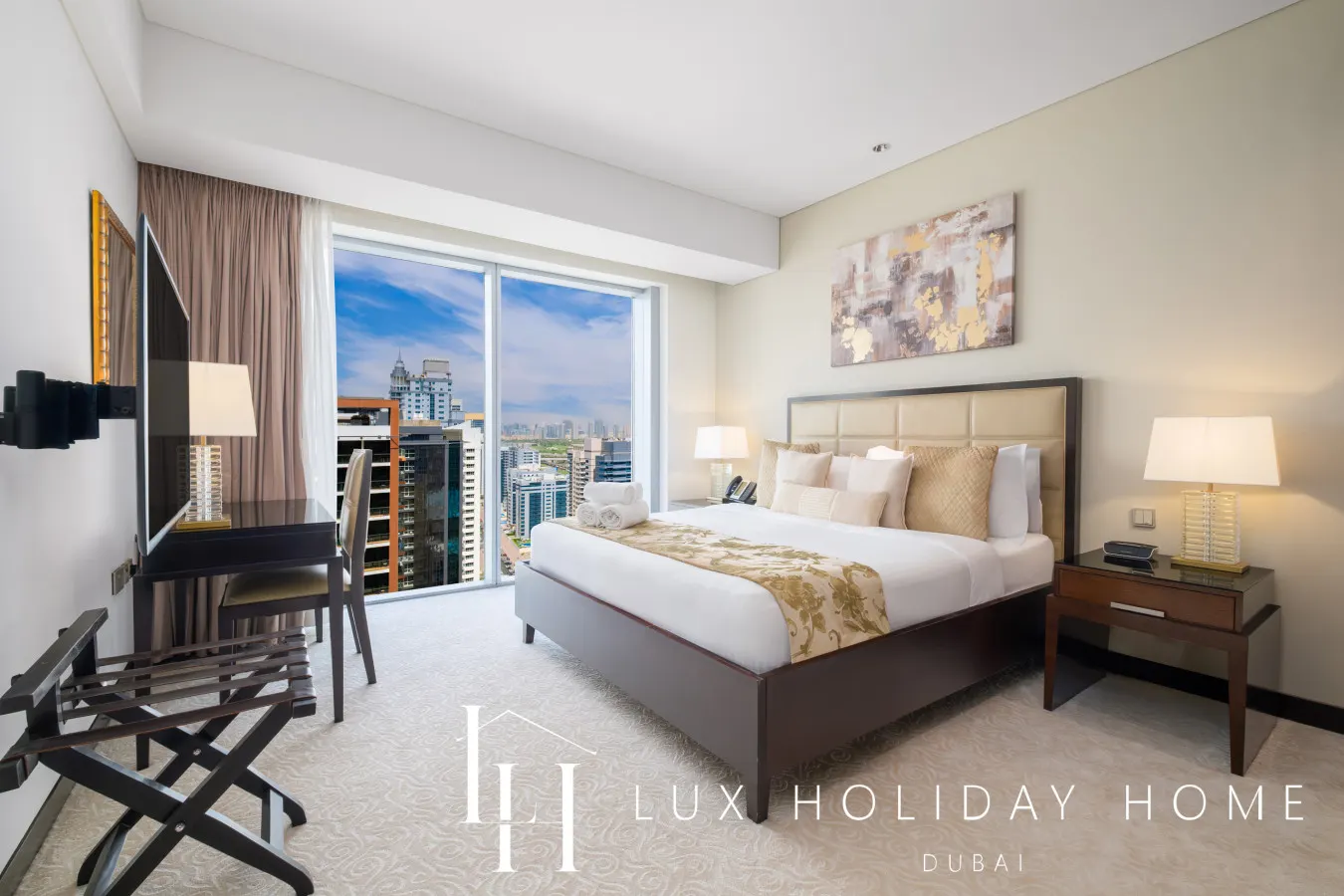 LUX The JW Marina Suite 4 7