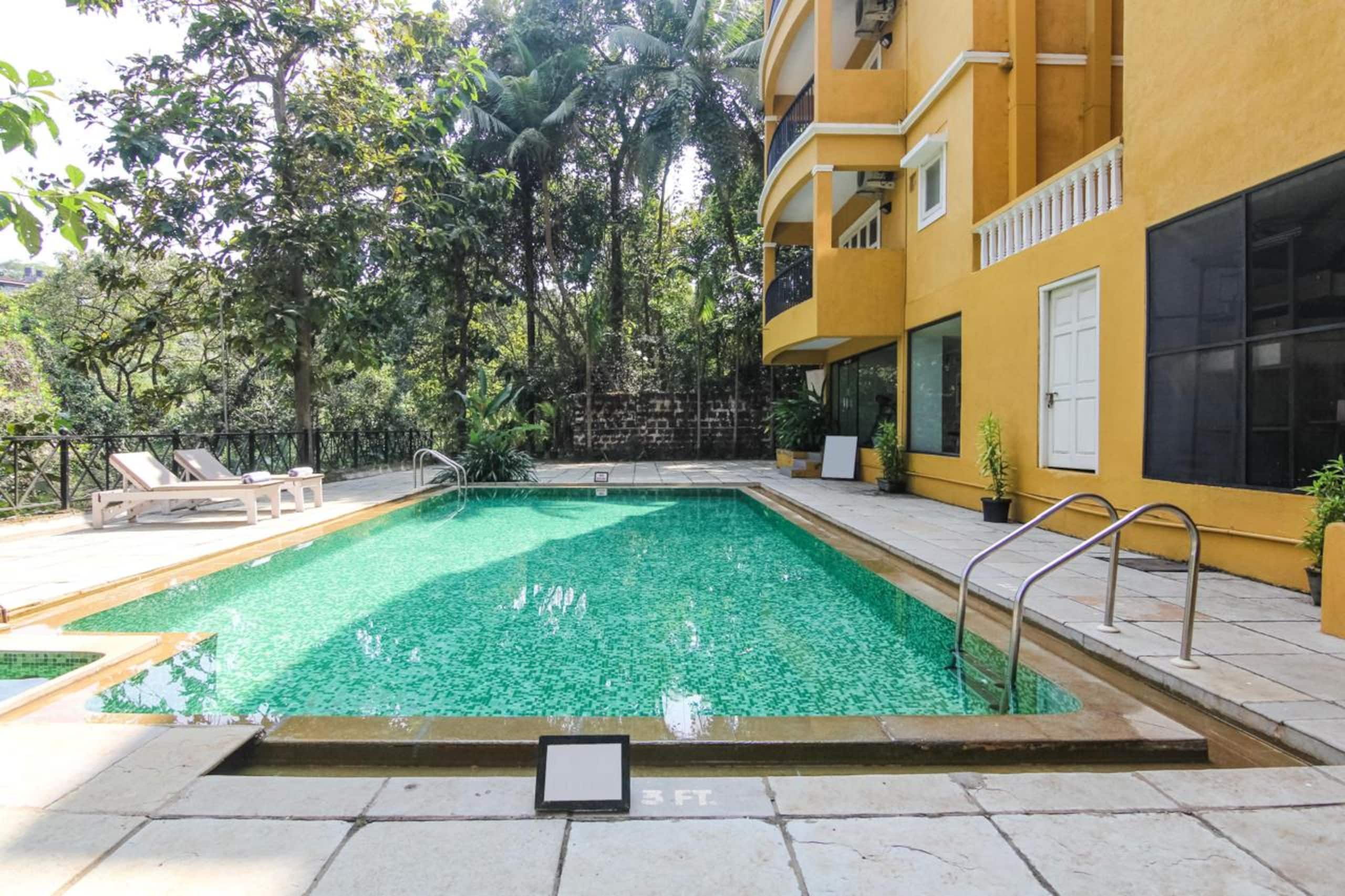 1BHK Luxury Apartment with Pool 25