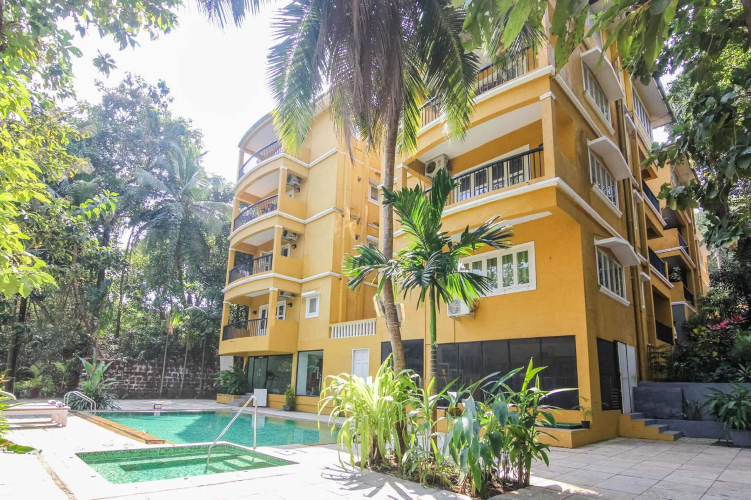 1BHK Luxury Apartment with Pool 26