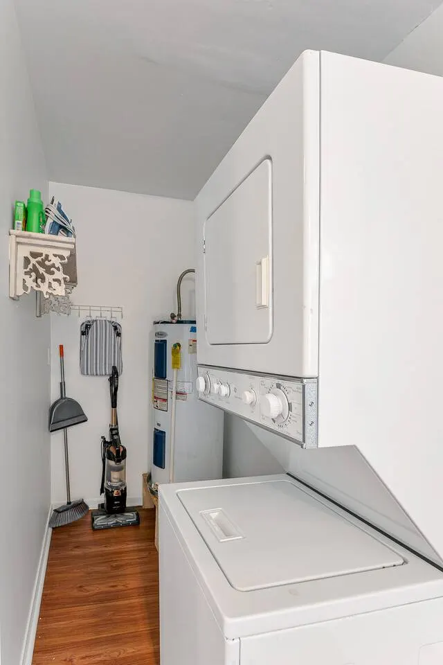 Cozy Pet-Friendly 3BR Near Norfolk Beaches 18