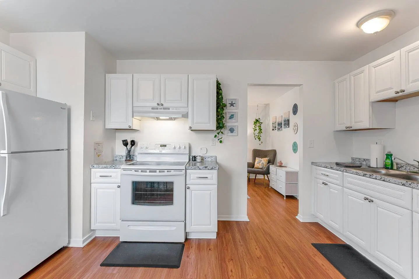Cozy Pet-Friendly 3BR Near Norfolk Beaches 7