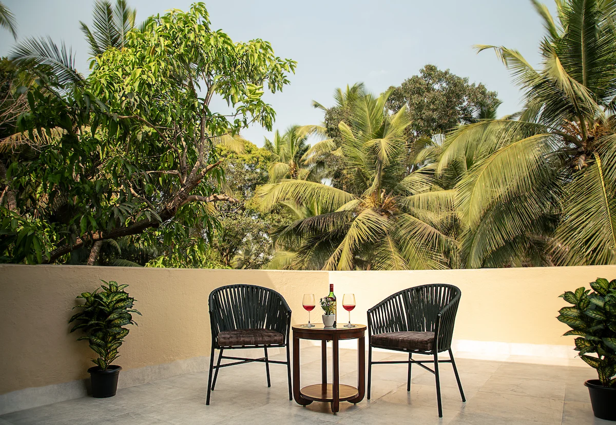 TreeHouse Stamp Room with Terrace +BF +WIFI +Pool 7