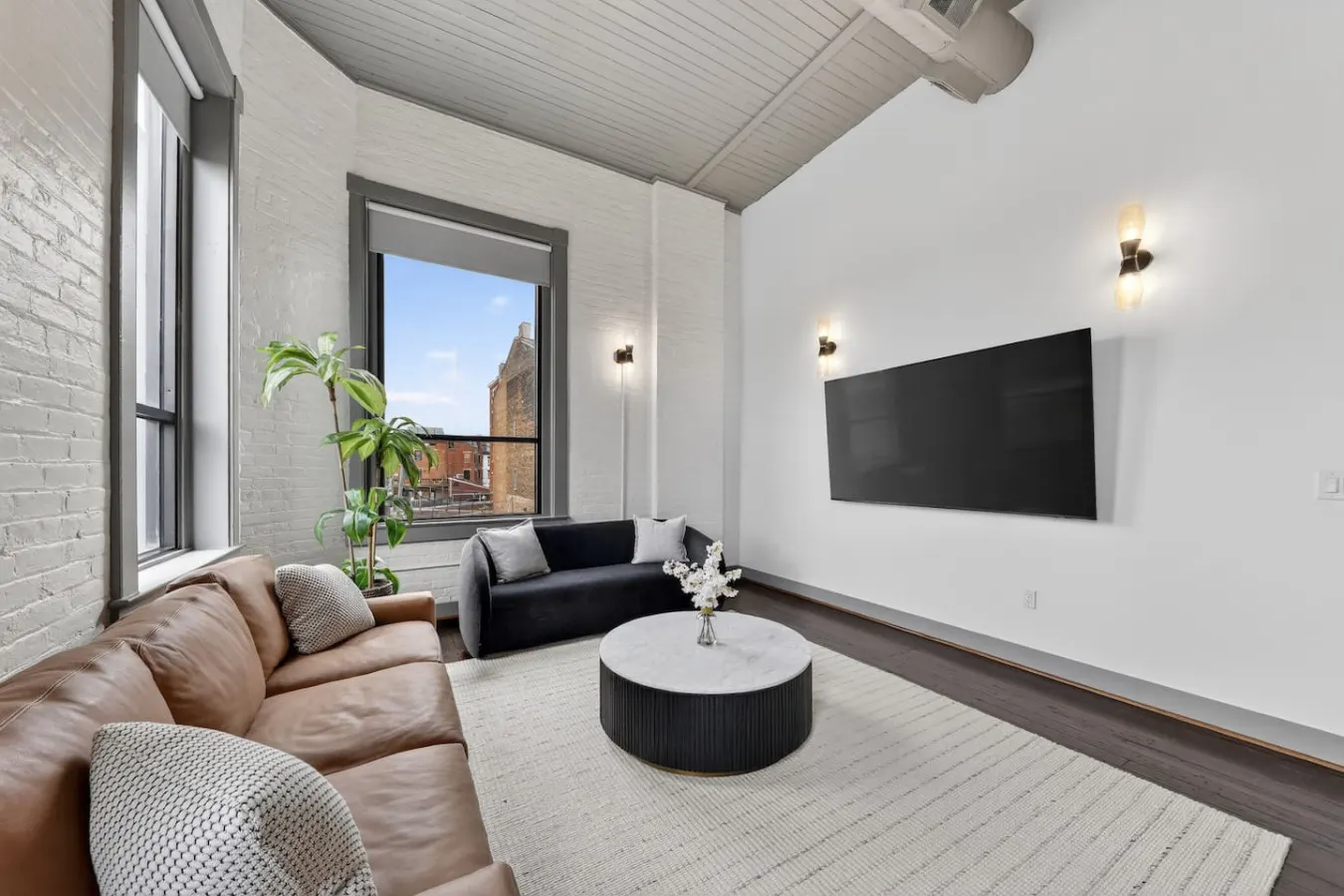 Luxury 3BR on TQL Stadium & Washington Park 9