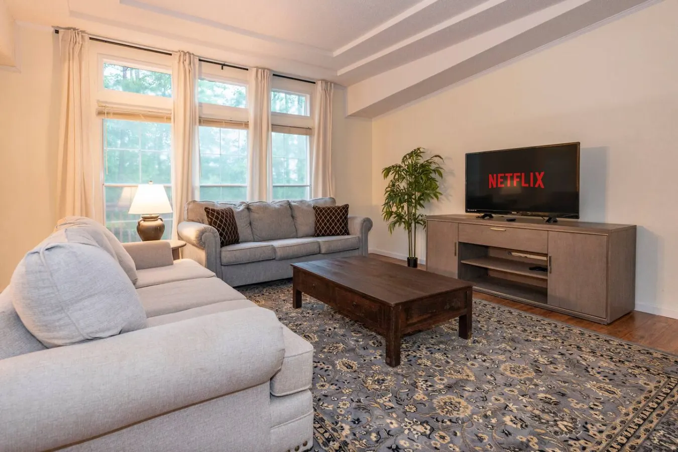 Private 4BR Oasis 2 KNG BDs 4 TVs Free Wi-Fi 17