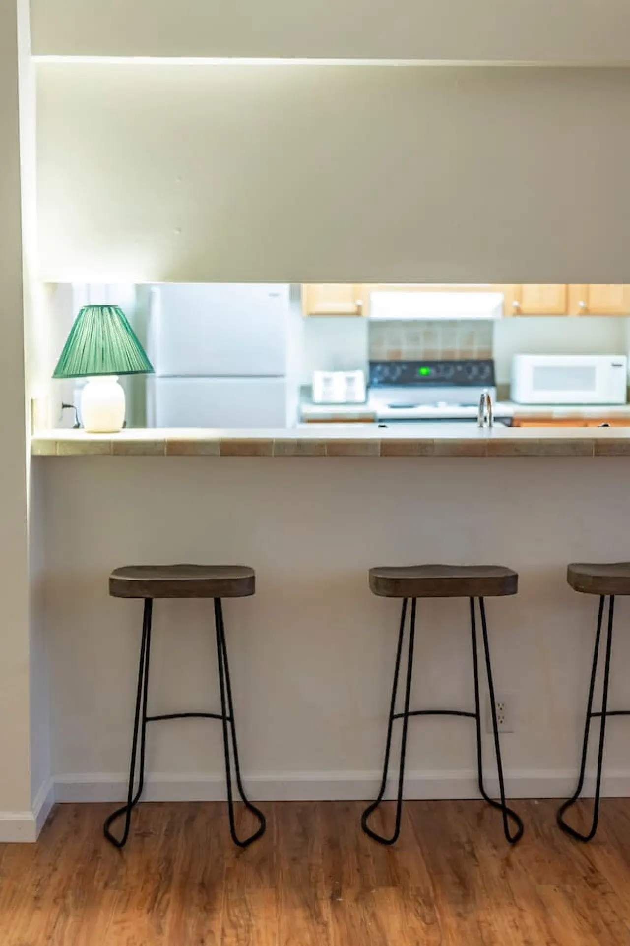 Private 4BR Oasis 2 KNG BDs 4 TVs Free Wi-Fi 6