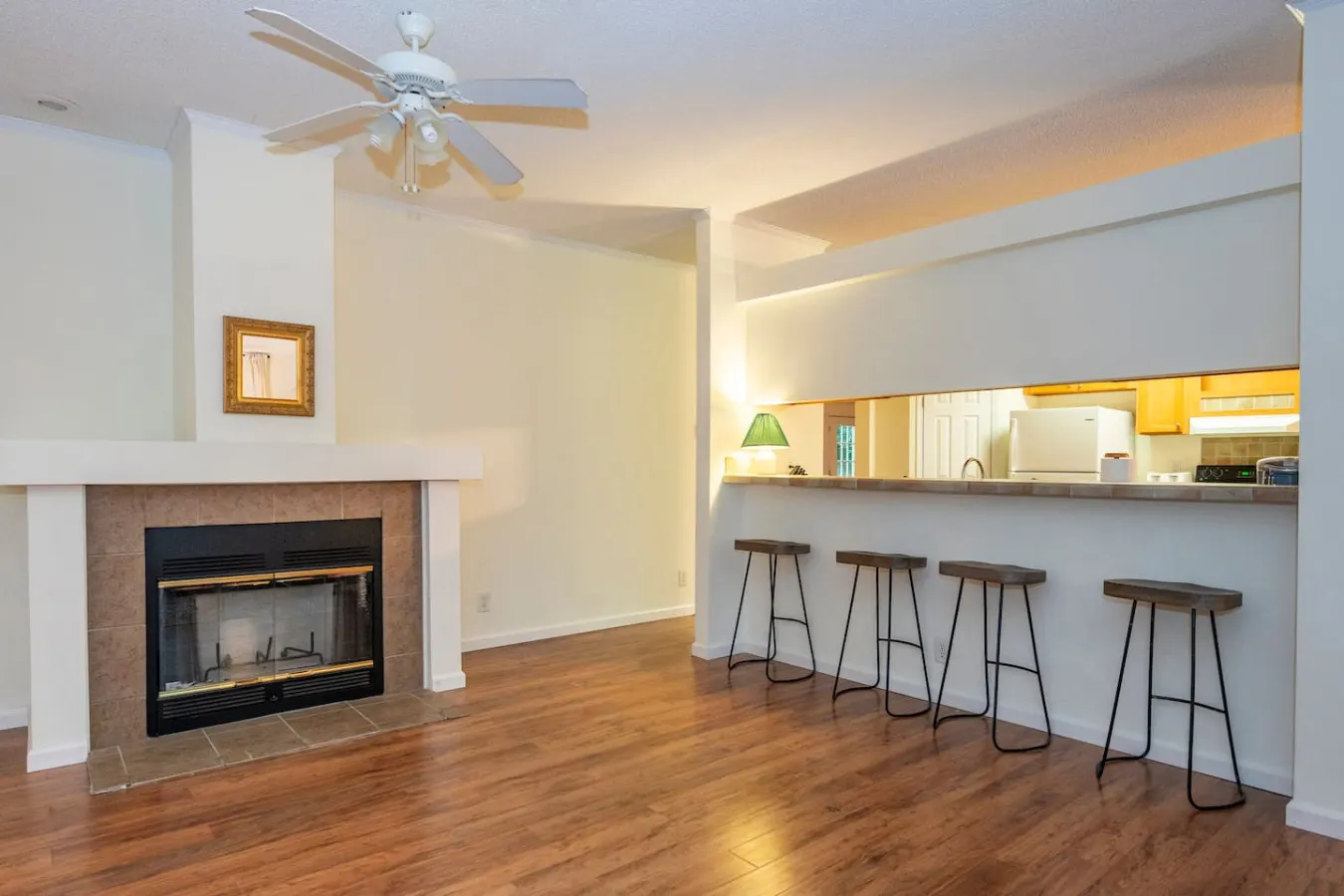Private 4BR Oasis 2 KNG BDs 4 TVs Free Wi-Fi 7