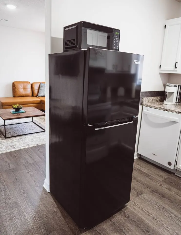 Quiet 2BD rental with mountain views close to JCMC 10