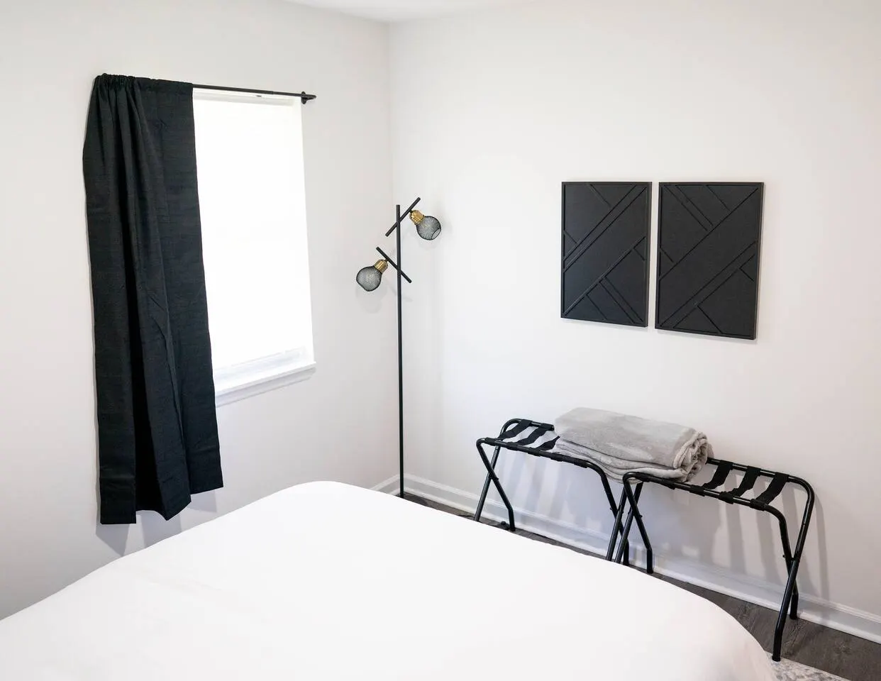 Quiet 2BD rental with mountain views close to JCMC 14