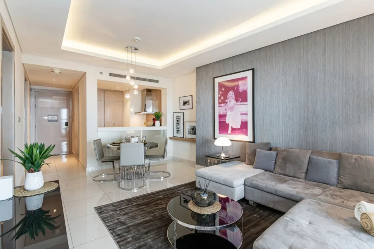 1BR Luxury Stay - Infinity Pool - Damac Paramount A - Business Bay 14