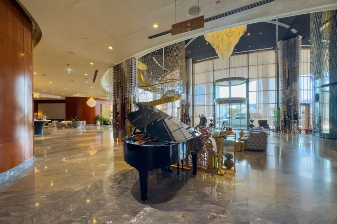 1BR Luxury Stay - Infinity Pool - Damac Paramount A - Business Bay 16