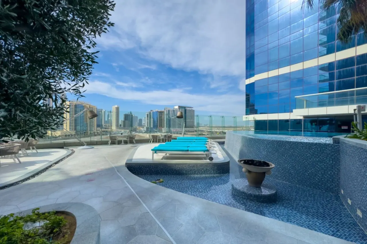 1BR Luxury Stay - Infinity Pool - Damac Paramount A - Business Bay 17