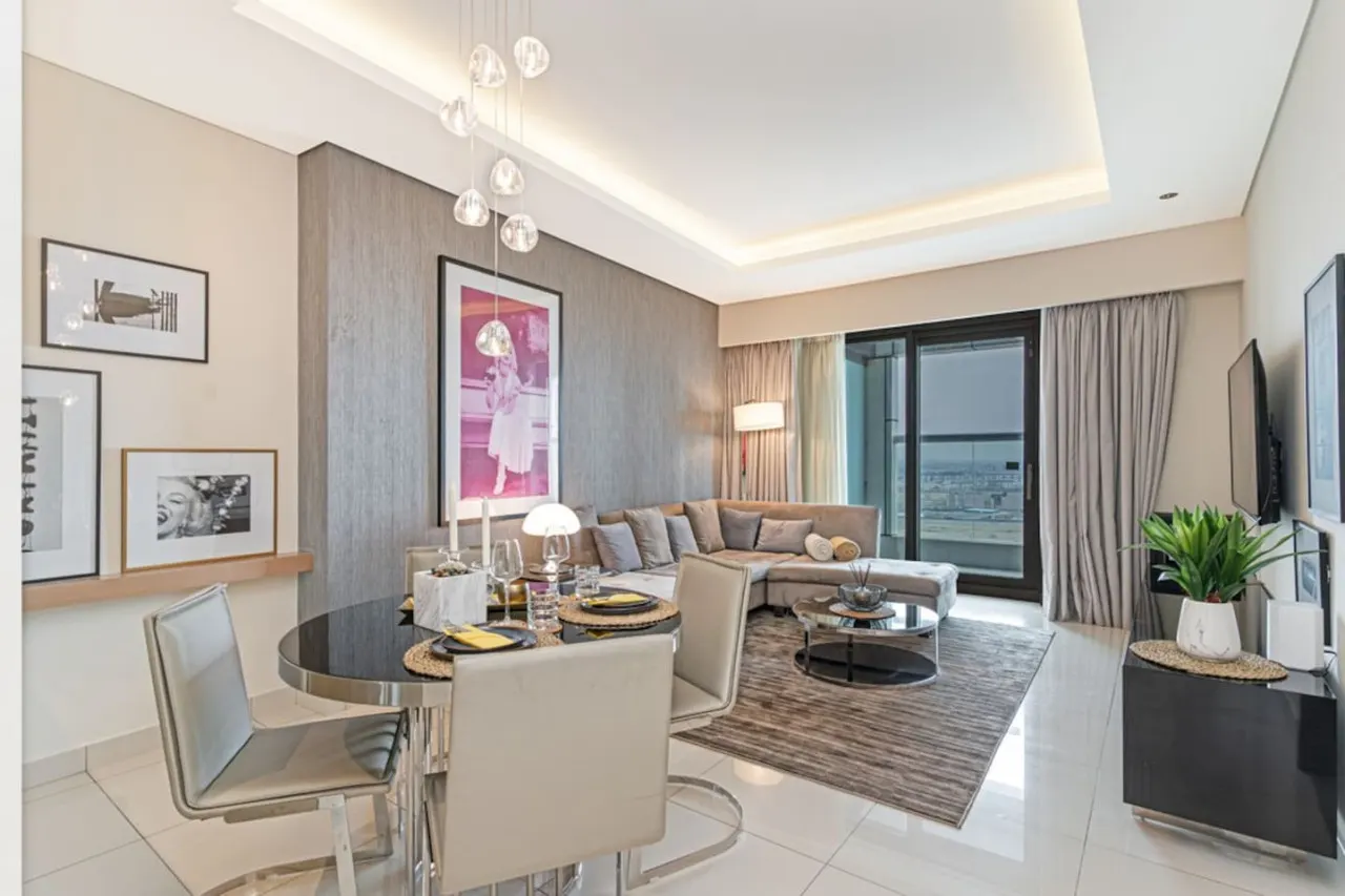 1BR Luxury Stay - Infinity Pool - Damac Paramount A - Business Bay — photo 4