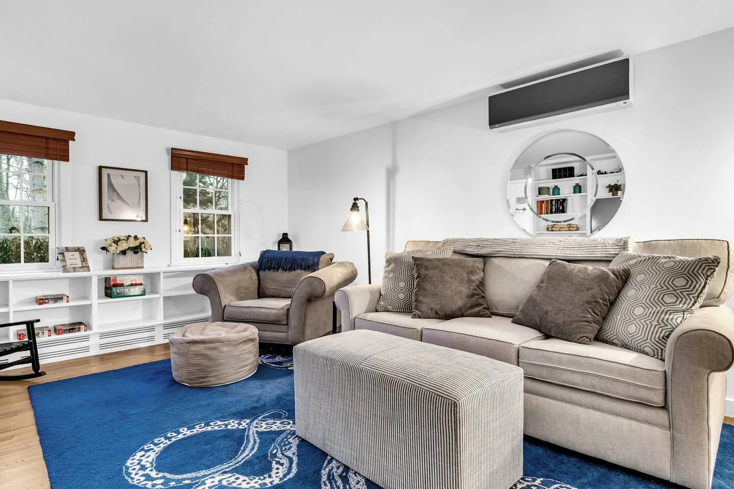 Mins to Dock Square KingBed BeachGear DogsOK 11