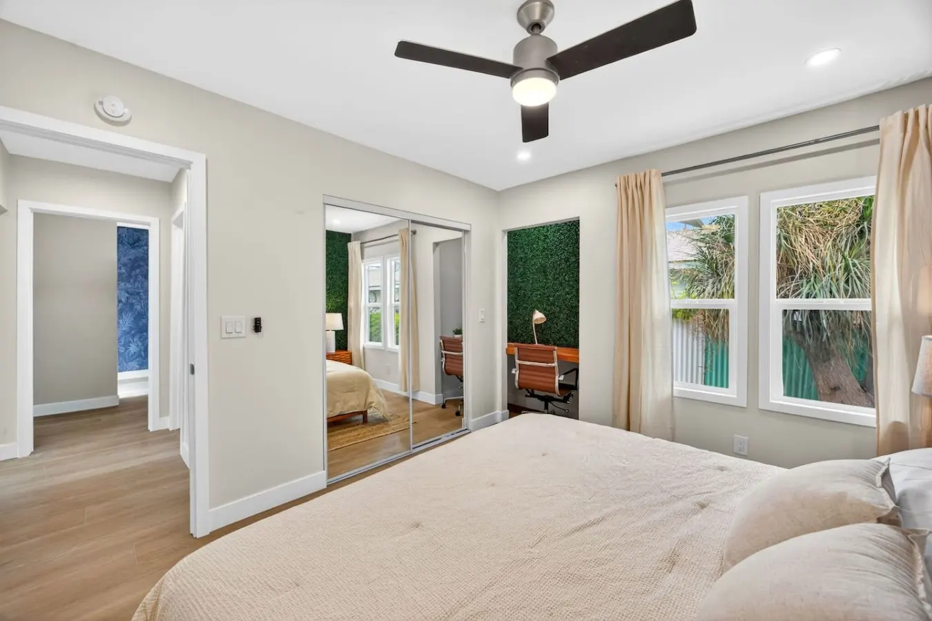 Brand New 2BR Sleeps 6 2 Parking Near Petco 17