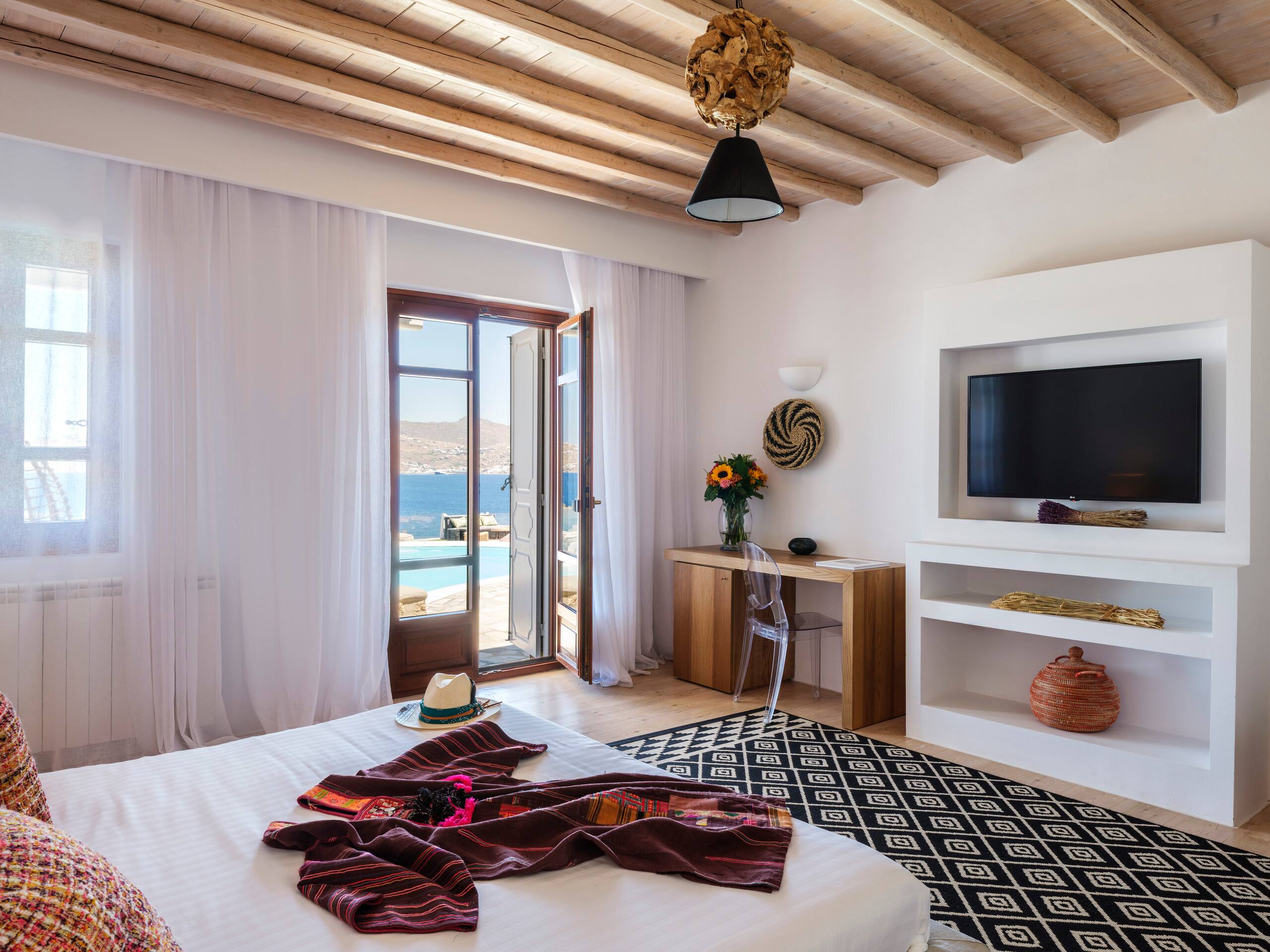 Cosset Villa Mykonos Pool & Sunset | One Villas 33