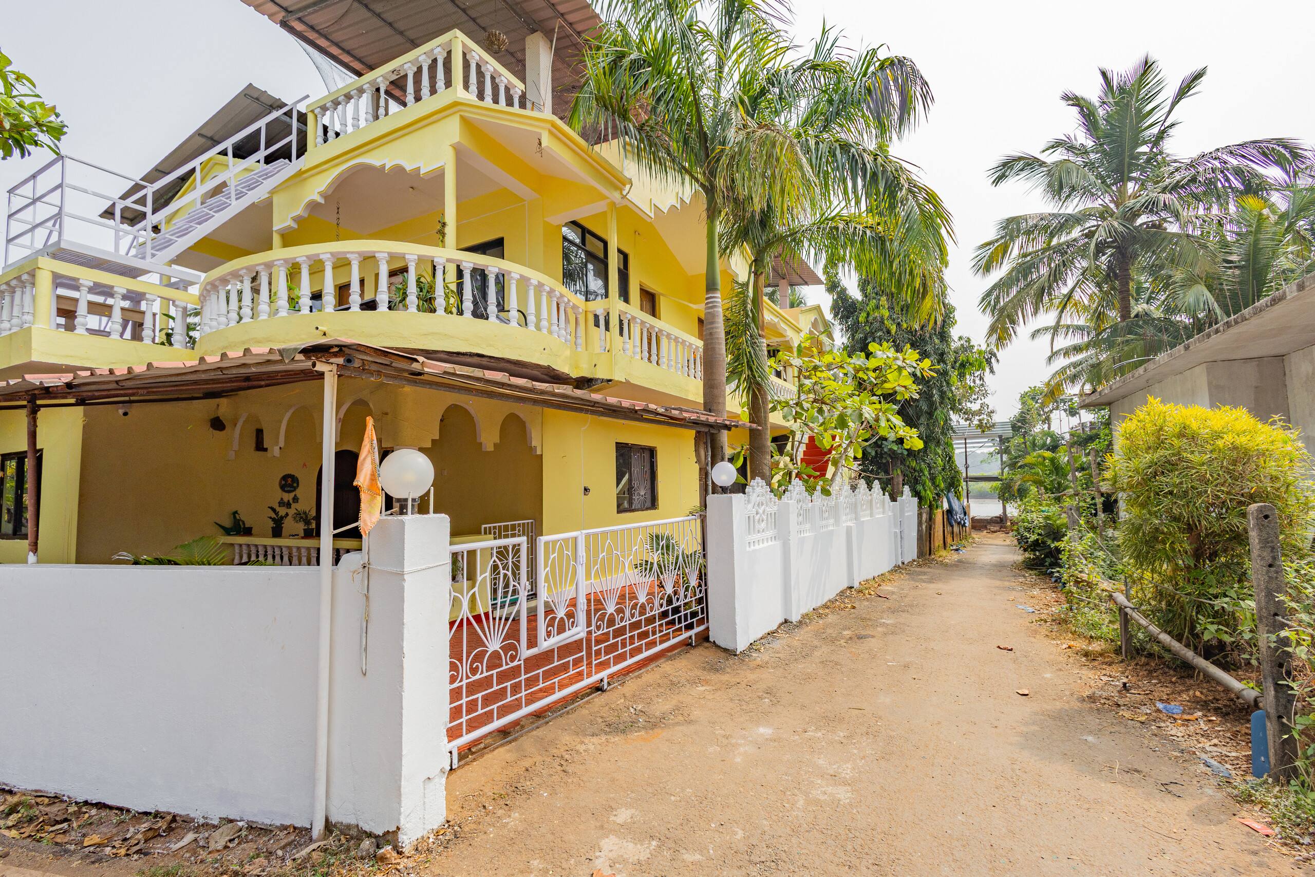 The Yellow House By Leela. 17