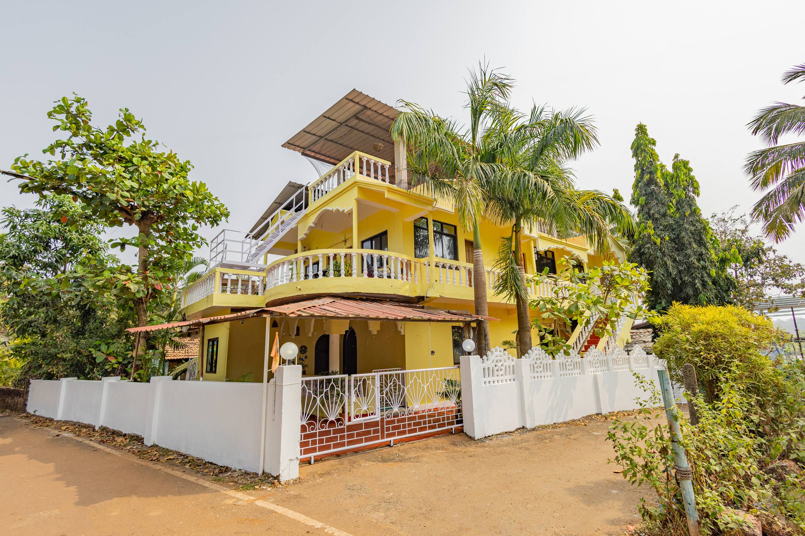 The Yellow House By Leela. — photo 3