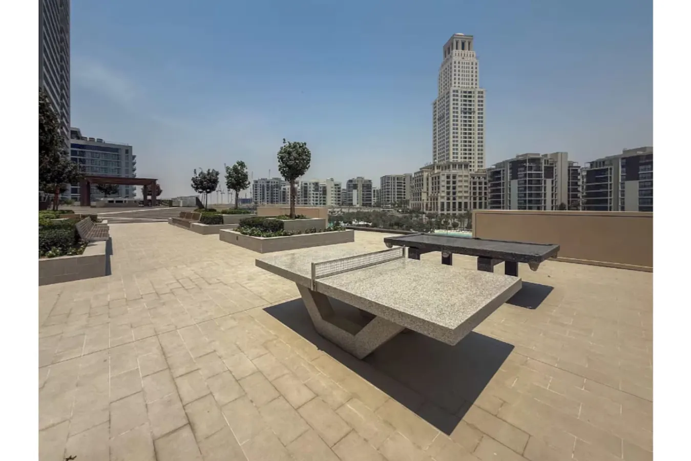 Modern Creekside 1BR Prime Dubai Location 9