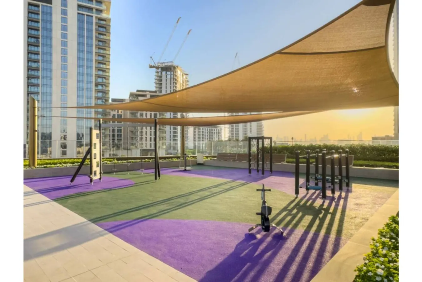 Modern Creekside 1BR Prime Dubai Location 13