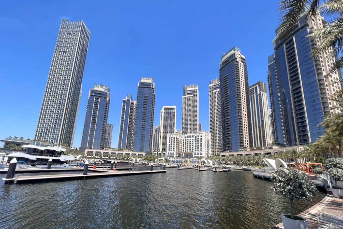 Modern Creekside 1BR Prime Dubai Location 18